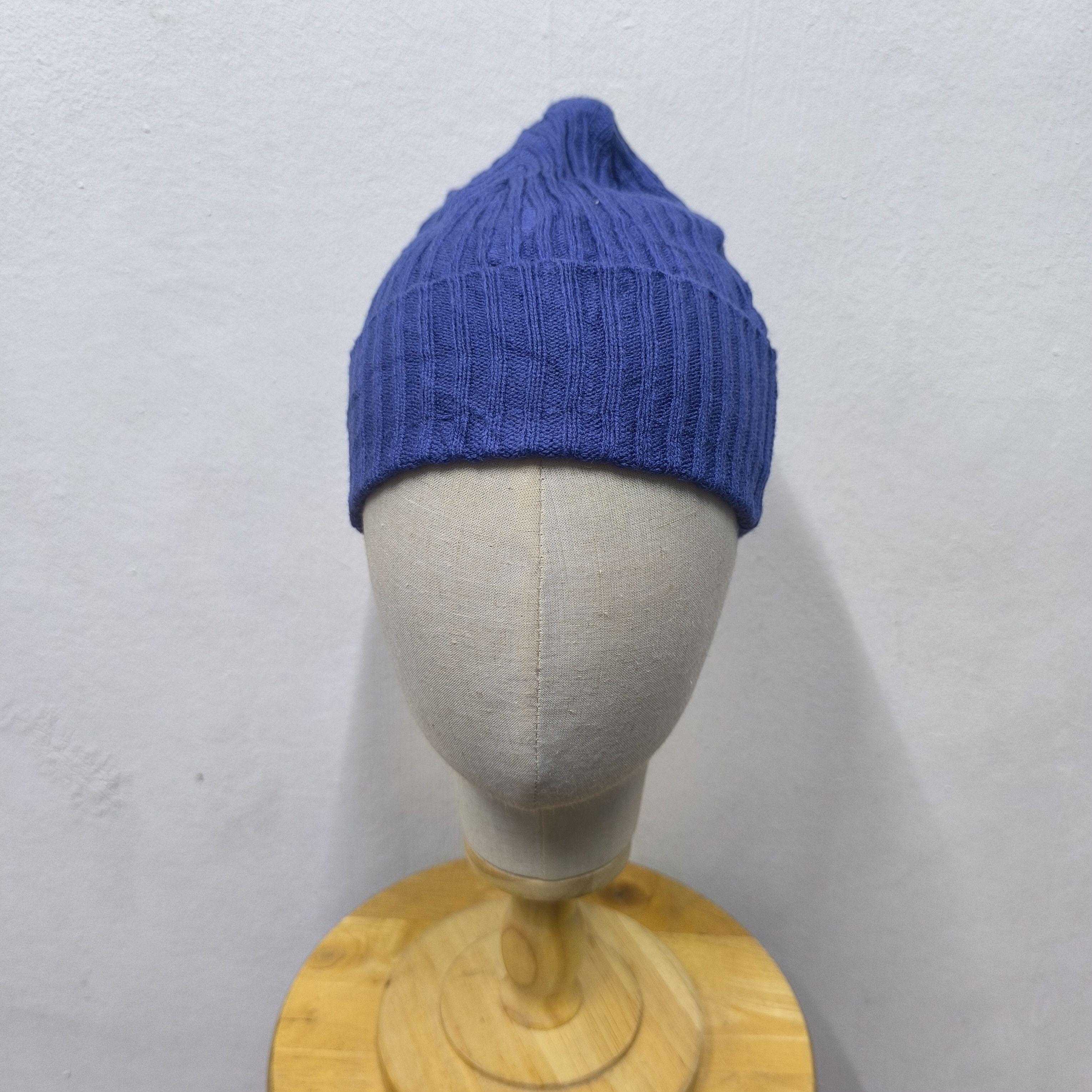 Japanese Brand 💥 Japanese brand back number short beanie hat Size ONE SIZE - 2 Thumbnail