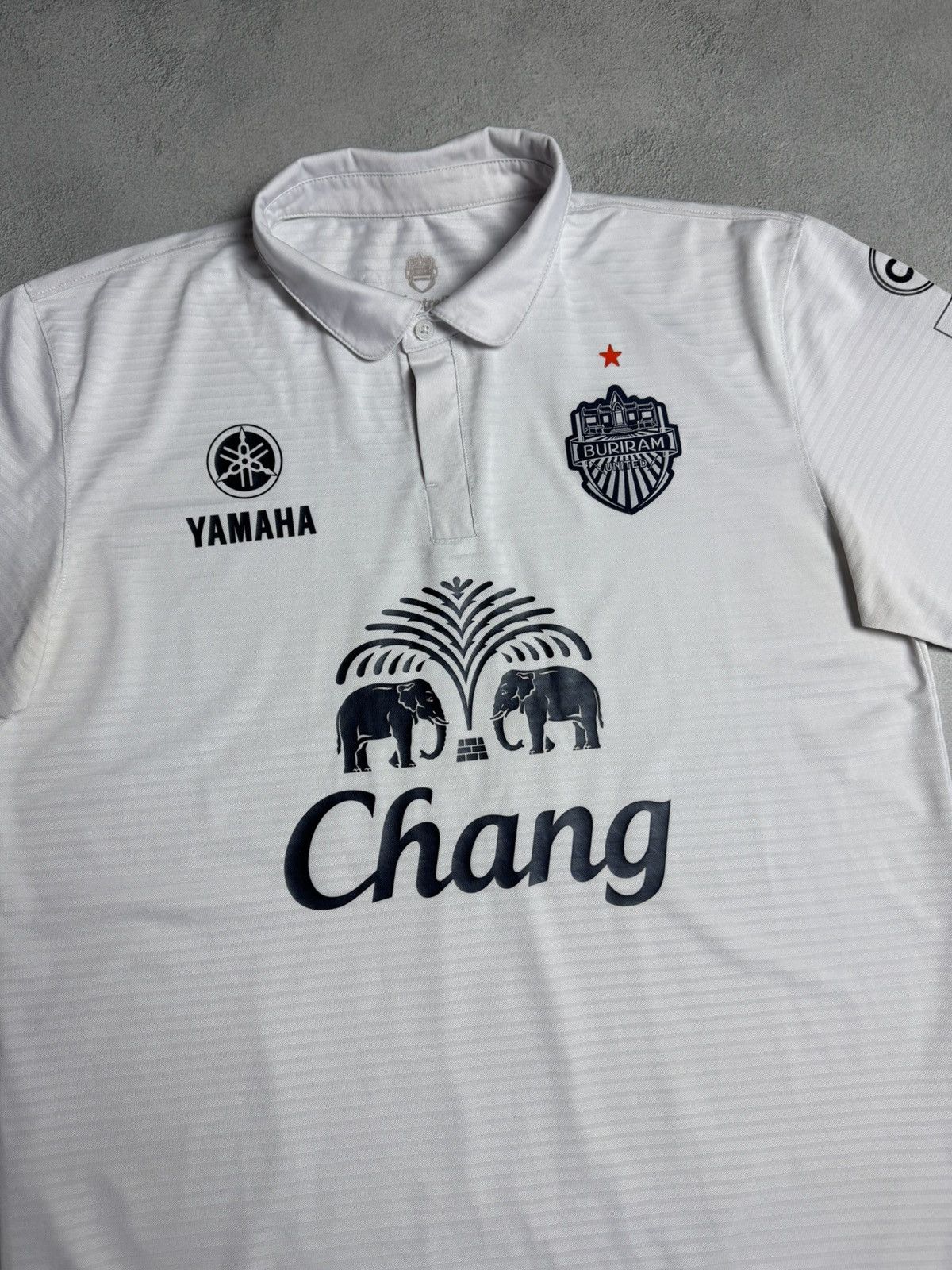 Other Buriram United 2015 2016 Home Shirt Jersey Syntrel Size US XL / EU 56 / 4 - 3 Thumbnail