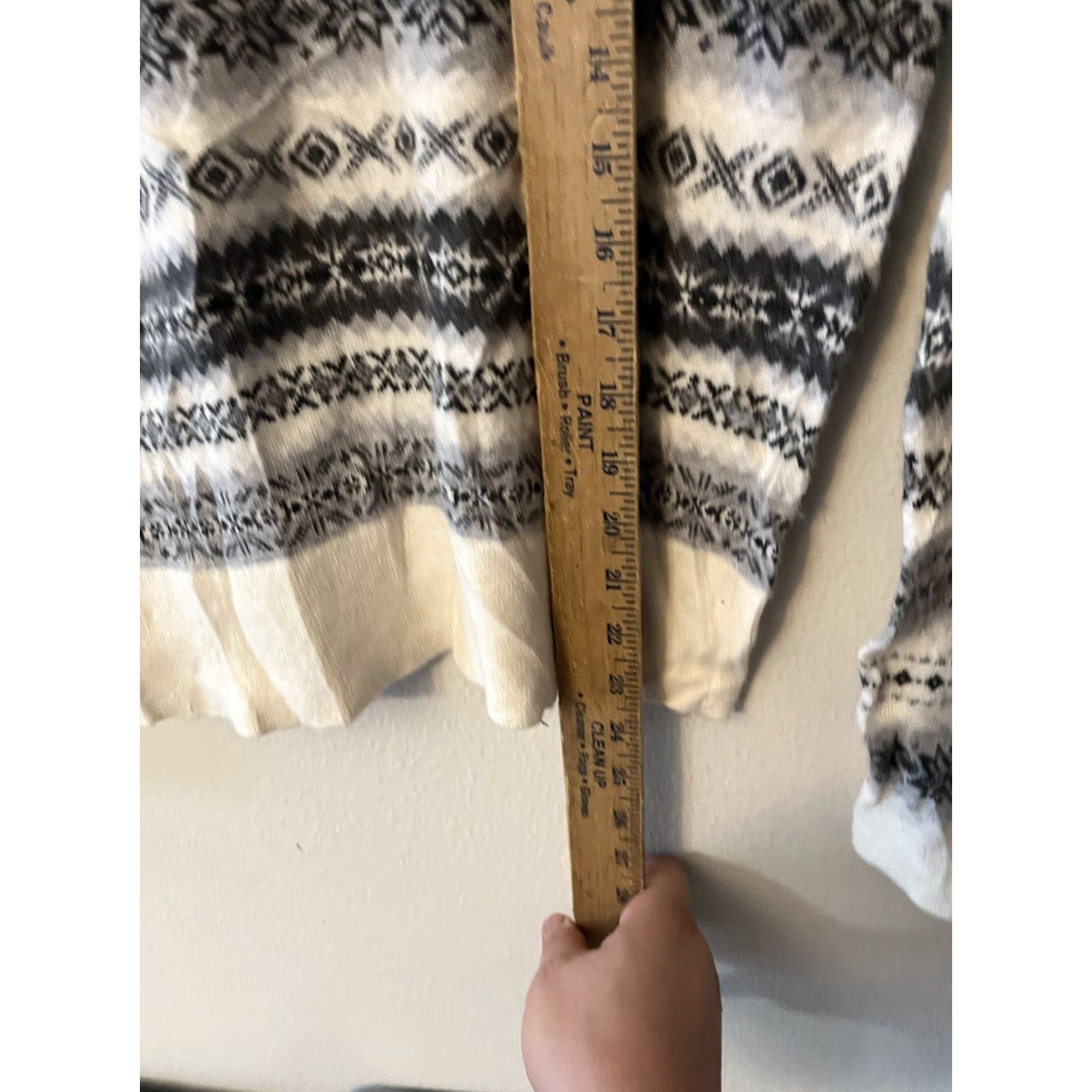 Talbots Talbots Sweater Womens XS Gray White Fair Isle Knit Pullover Long Sleeve Crew Neck Casual Vintage: No (adjust) Size XS / US 0-2 / IT 36-38 - 4 Thumbnail