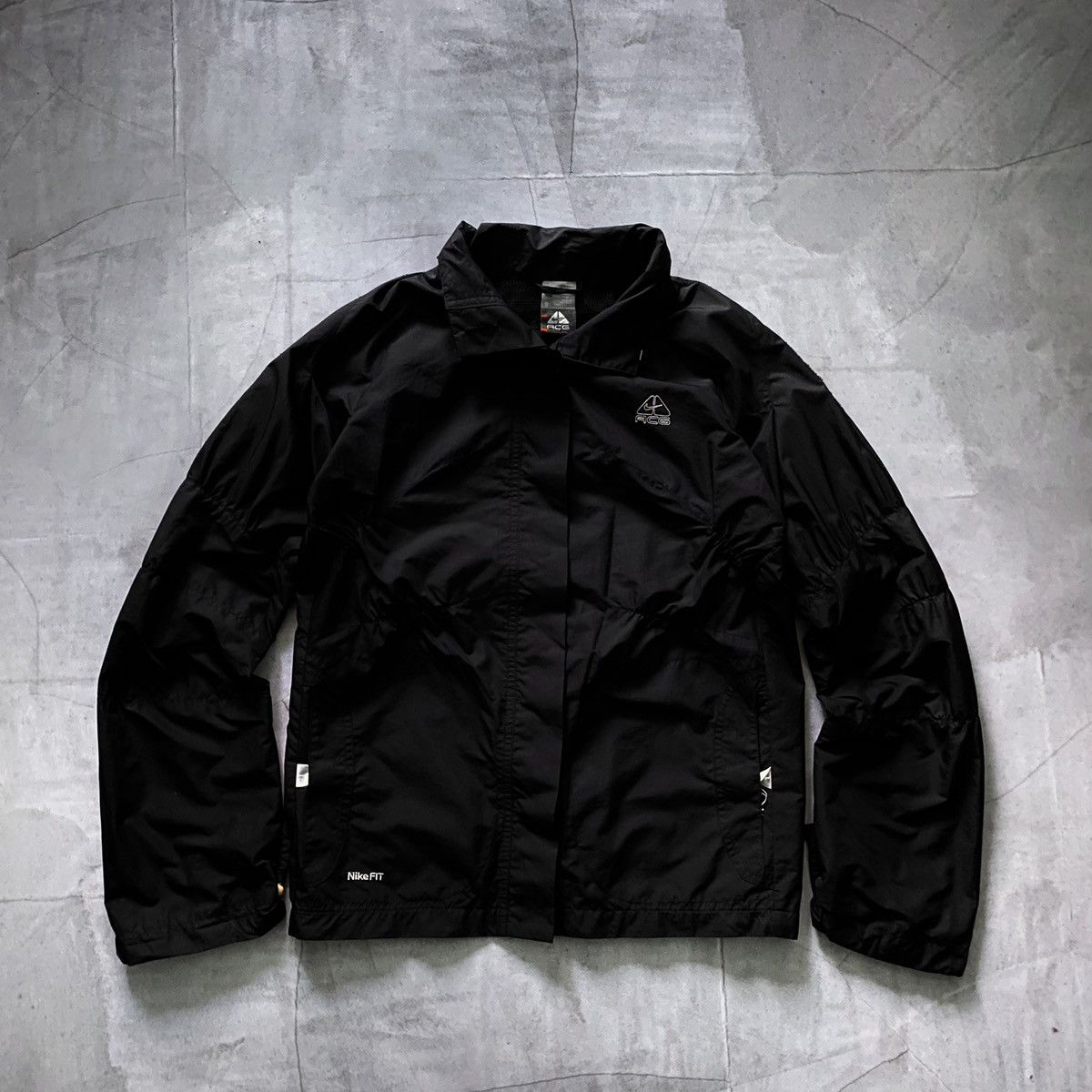 Vintage Vintage Nike ACG Considered Tech Windbreaker Jacket Gorpcore Size S / US 4 / IT 40 - 1 Thumbnail