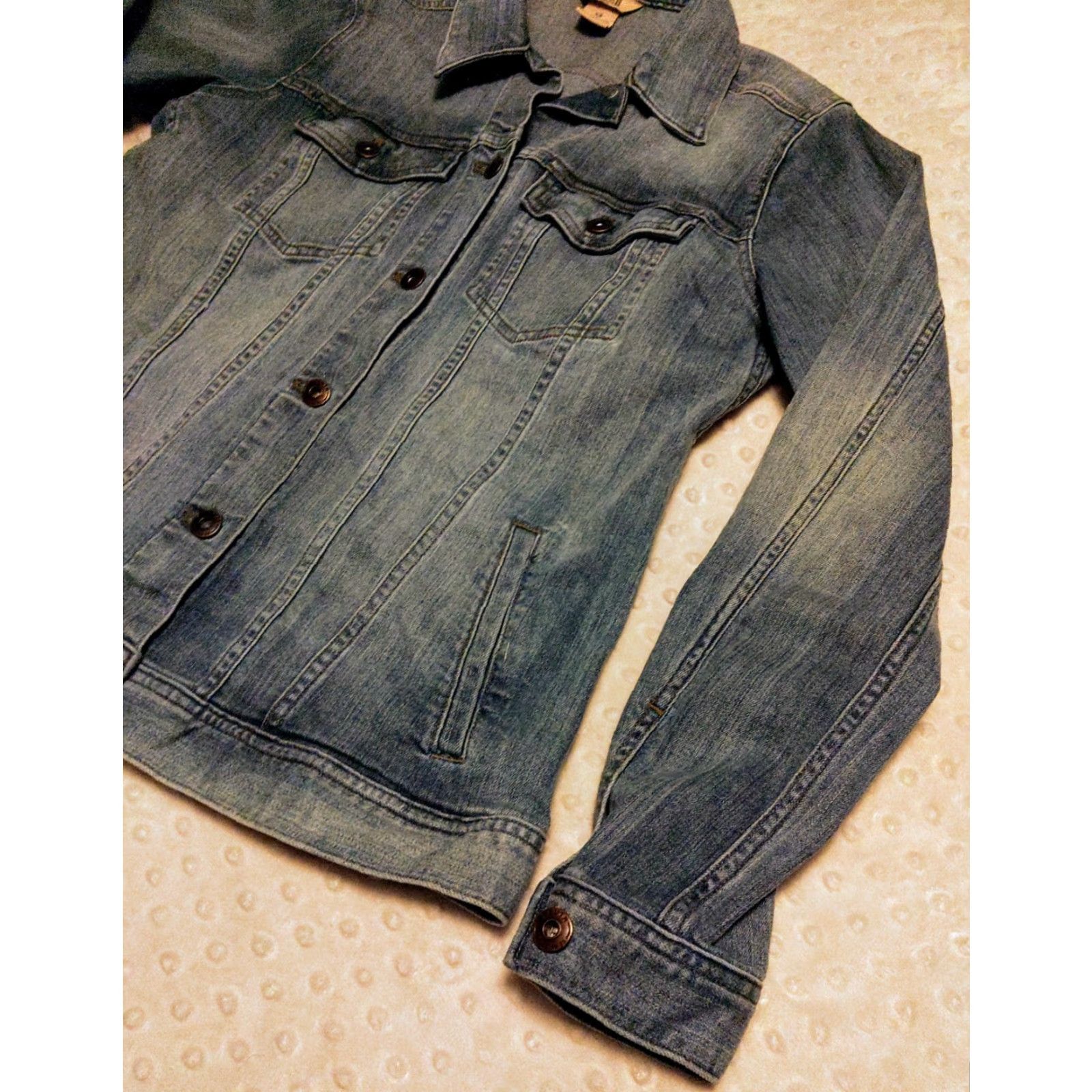 CO Duluth Trading Co Denim Jean Jacket Women’s XS Distressed Blue Button Up Size 26" / US 2 / IT 38 - 2 Thumbnail