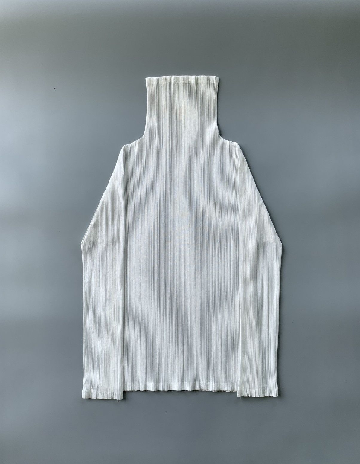 Pleats Please Issey Miyake ISSEY MIYAKE PLEATS PLEASE TURTLENECK LONGSLEEVES Size M / US 6-8 / IT 42-44 - 1 Thumbnail