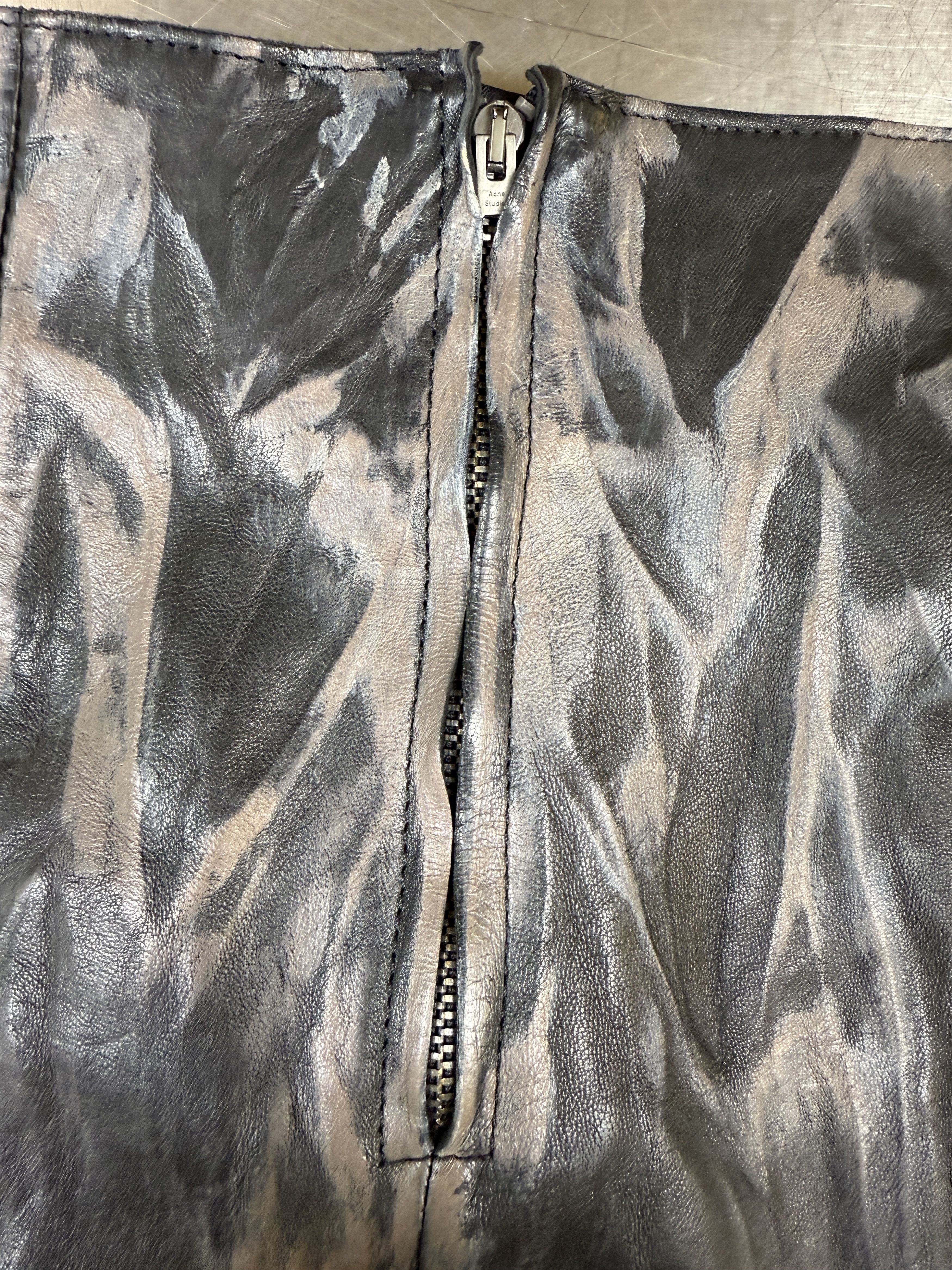 Acne Studios $2150 Acne Studios Distressed Crinkled Leather Pants Size 28" / US 6 / IT 42 - 8 Thumbnail