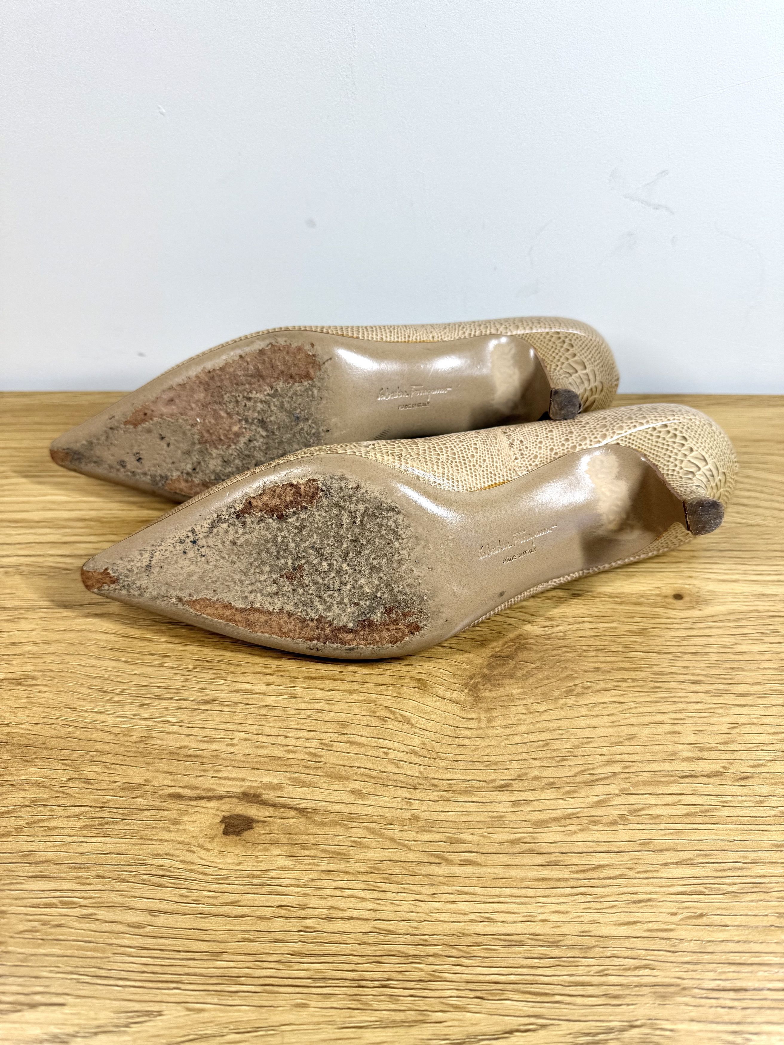 Salvatore Ferragamo Salvatore Ferragamo Giusy Leather Kitten Heel Pumps Size US 6.5 / IT 36.5 - 7 Thumbnail