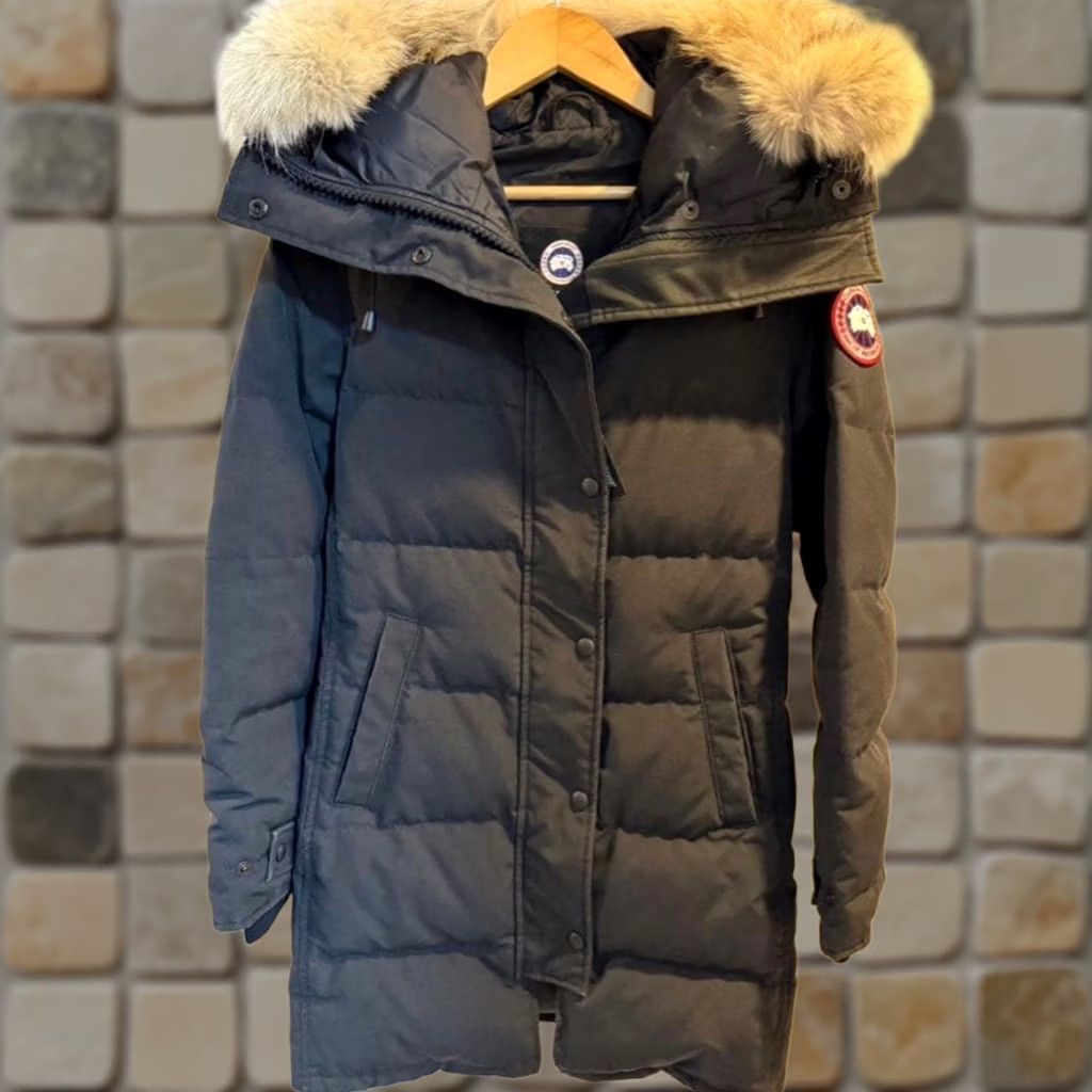 Canada Goose VINTAGE? No. Canada Goose MACKENZIE Polyester×cotton Down jacket S Ladies' Black 2302JL Soth Size M / US 6-8 / IT 42-44 - 1 Thumbnail
