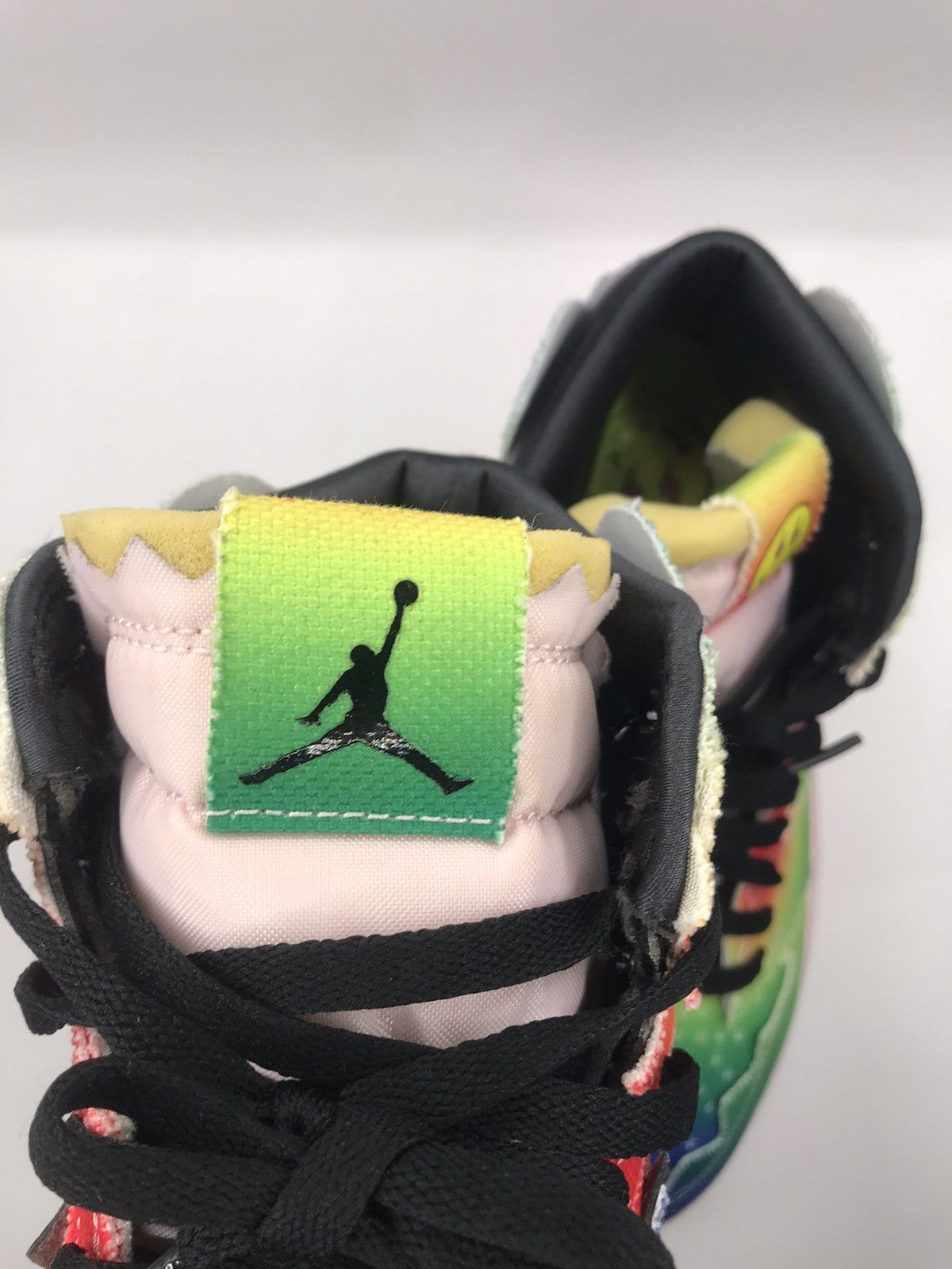 J Balvin × Nike Jordan 1 x J Balvin Size US 11 / EU 44 - 5 Thumbnail