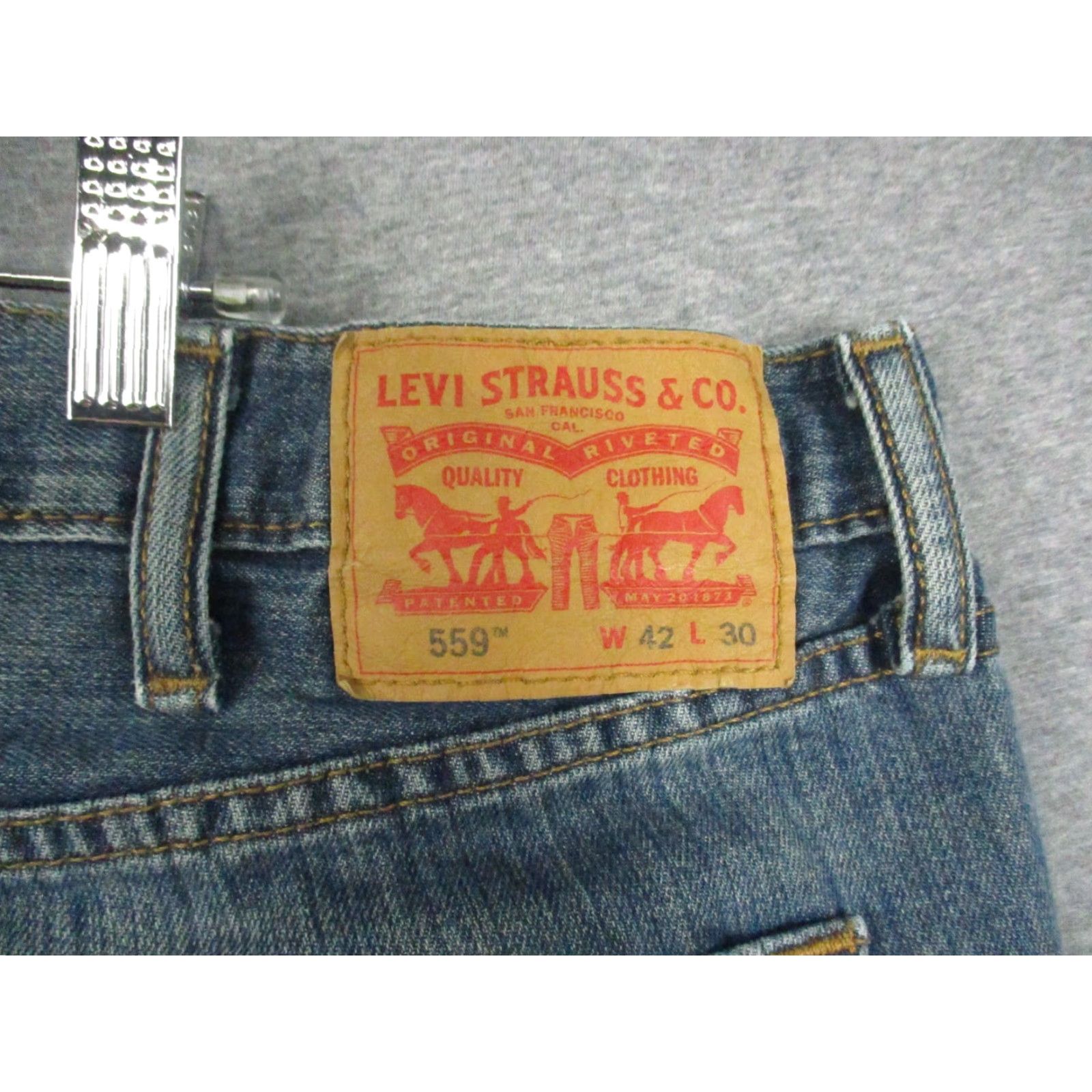 Levi's VINTAGE Levis 559 Jeans 42x30 Relaxed Straight Leg Whiskered Distressed Denim Cotton Blue Levi's 500 Series Mens Jeans Size US 42 / EU 58 - 7 Thumbnail