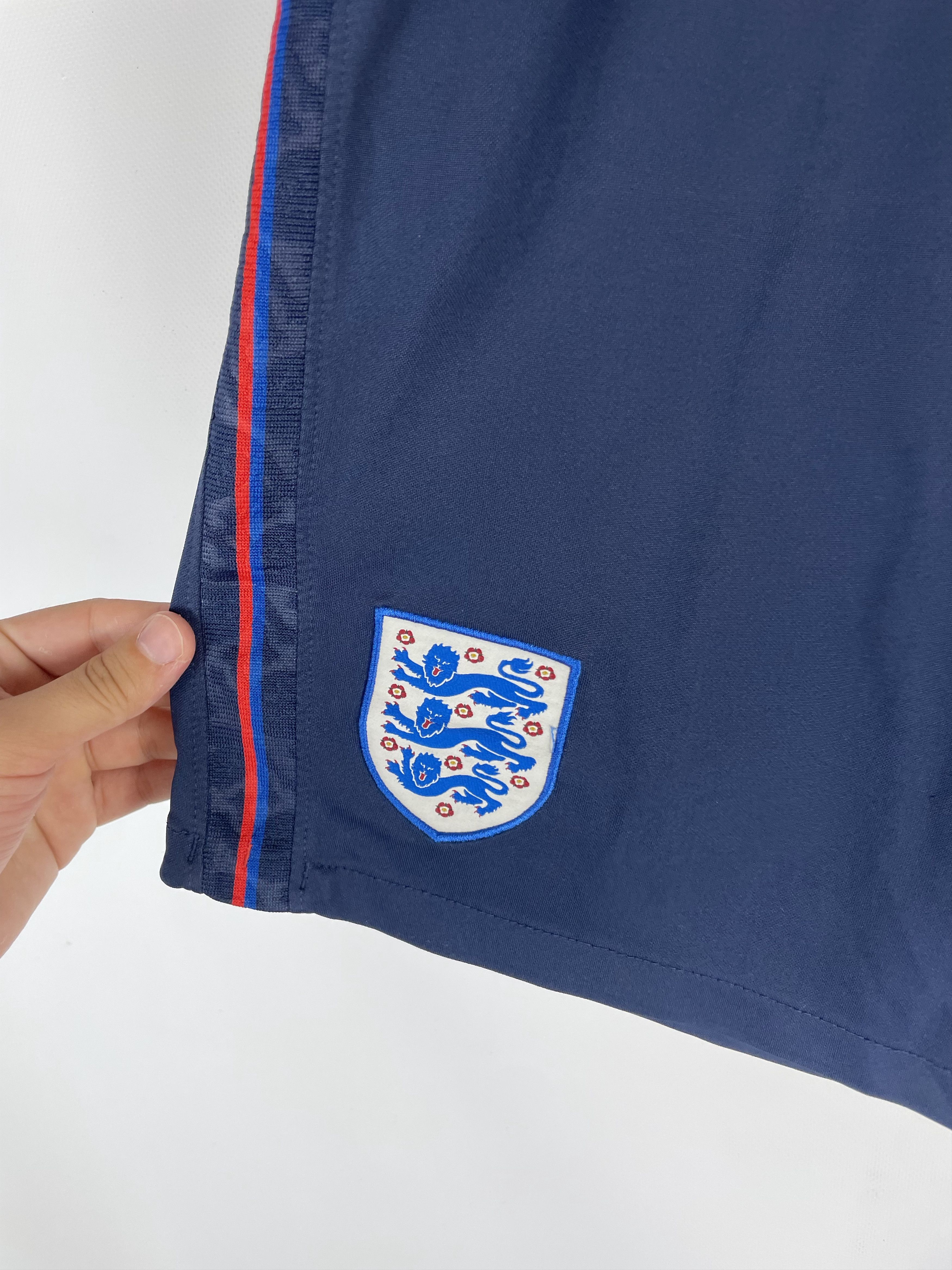Nike Vintage Nike England Shorts Y2k Size US 34 / EU 50 - 4 Thumbnail