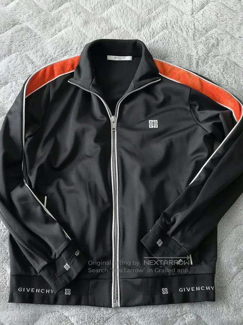 Givenchy Givenchy Black Sportswear (SF Express Free Shipping) Size US L / EU 52-54 / 3 - 1 Thumbnail