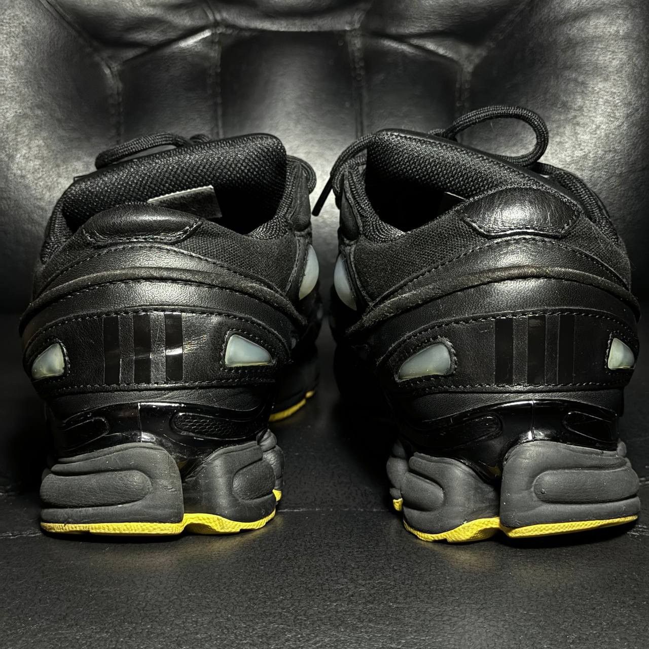 Adidas × Raf Simons Adidas Raf Simons Ozweego Black corn Size US 9 / EU 42 - 2 Thumbnail