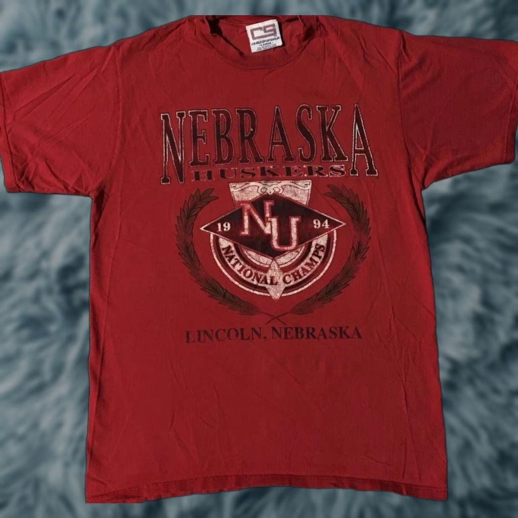 Vintage VINTAGE Husker University Nebraska Football Champs Shirt M Red 90s College Grunge Track & Field Sports Shirt Mens Size US M / EU 48-50 / 2 - 1 Thumbnail