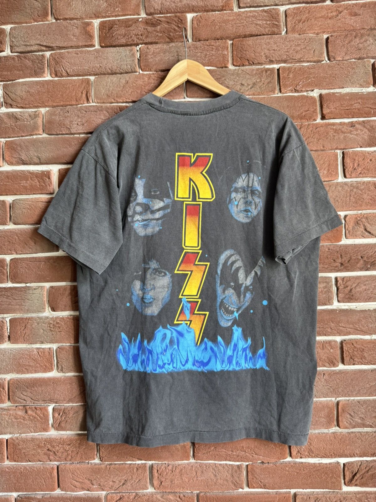 Band Tees Rare vintage Kiss Big Heads Rock Metal Band Tee Grail Hype L Size US L / EU 52-54 / 3 - 2 Thumbnail