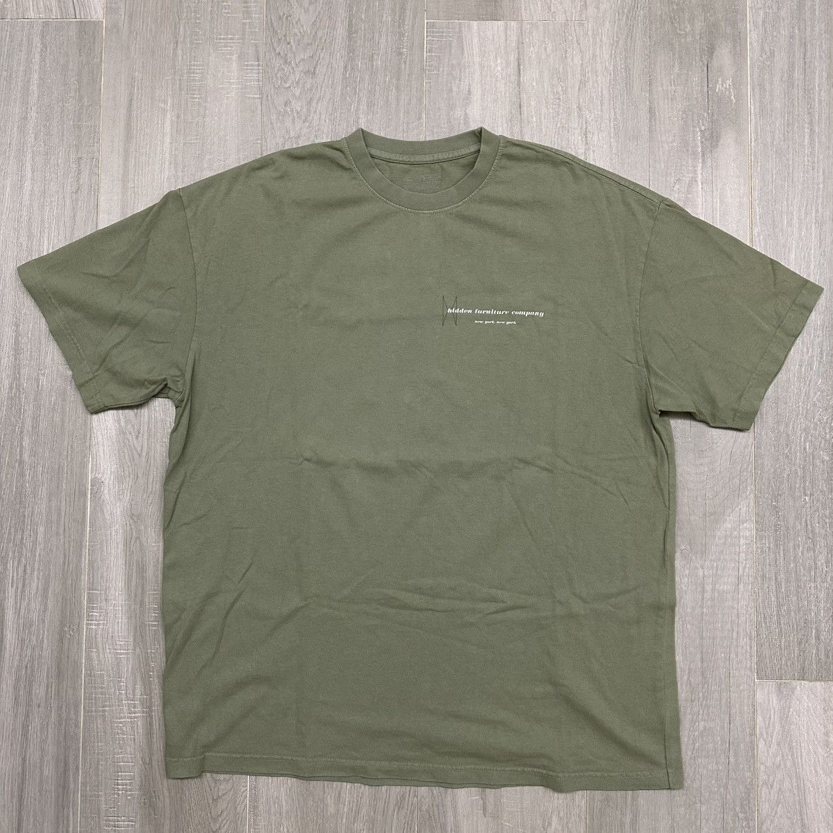 HIDDEN Hidden ny furniture tee supreme stussy palace skate kanye Size US XL / EU 56 / 4 - 2 Thumbnail