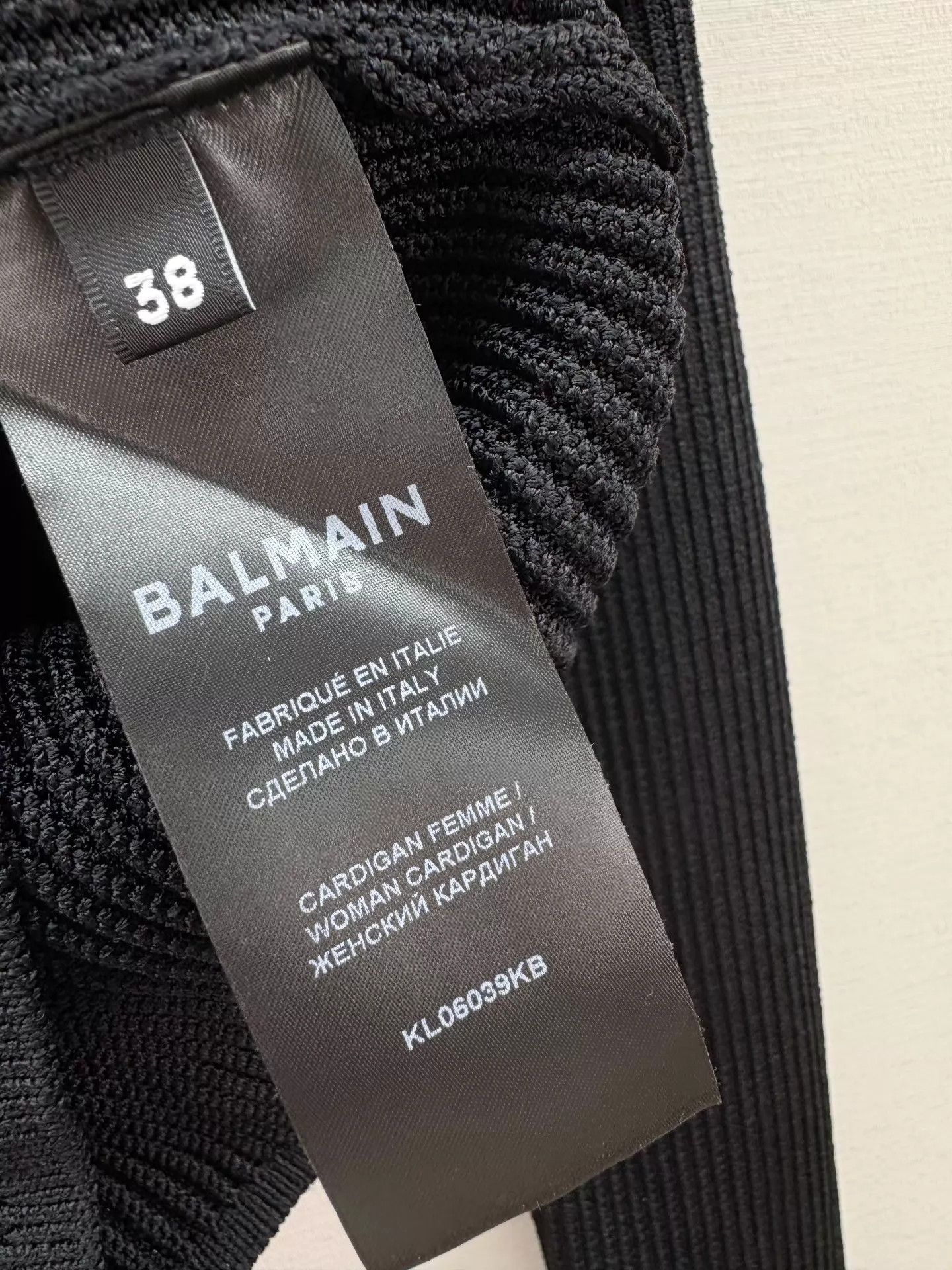 Balmain Balmain Knit Cardigan Authentic 38, Worn Once Like New Size XS / US 0-2 / IT 36-38 - 4 Thumbnail