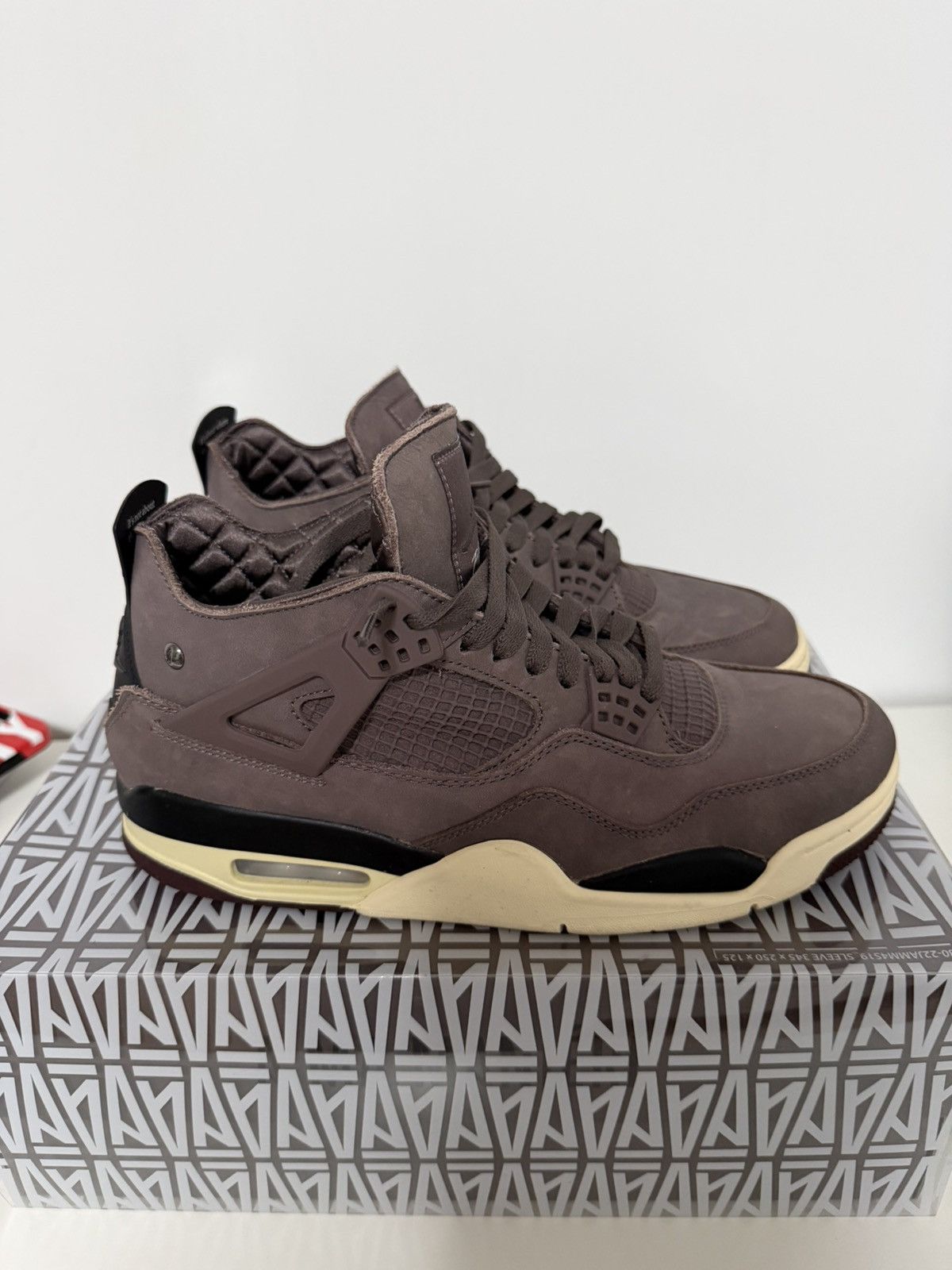 Jordan Brand Jordan 4 Retro A Ma Maniére violett Erz Size US 10 / EU 43 - 4 Thumbnail
