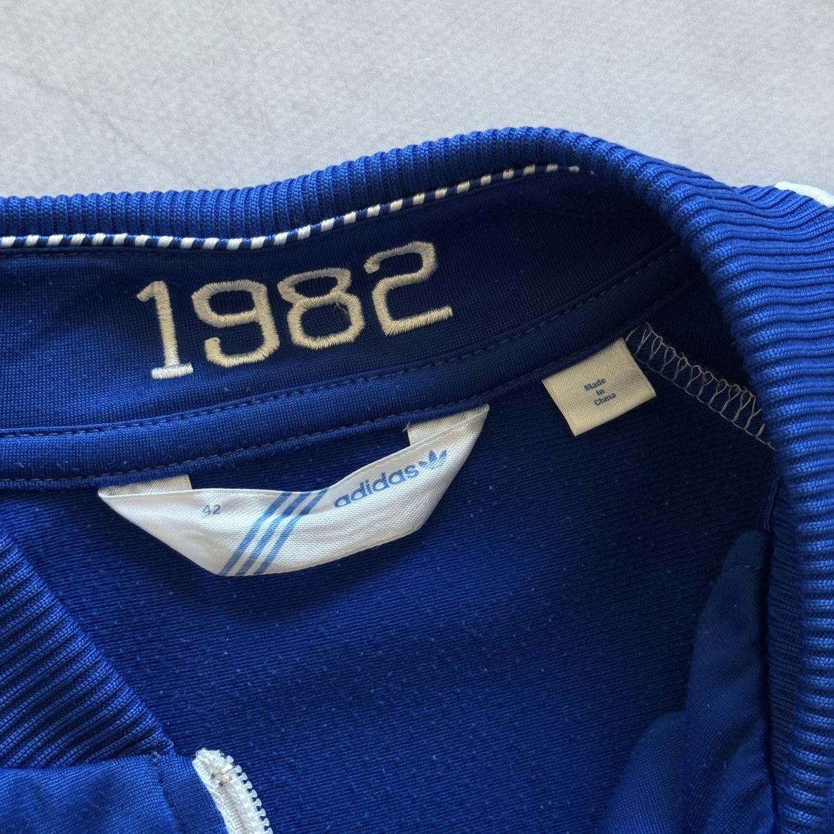 Adidas Vintage Adidas Italy Reprint 1982 Football Track Zip Y2K Size US S / EU 44-46 / 1 - 13 Thumbnail
