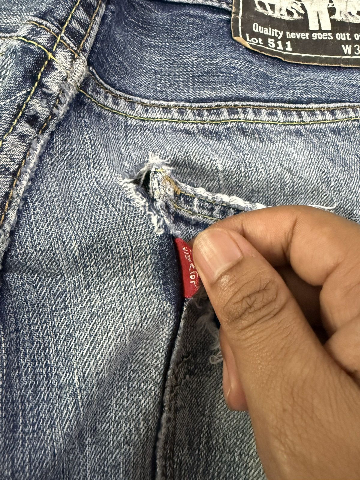 Levi's Vintage Levis 551 Distressed Jeans Size US 29 - 15 Thumbnail