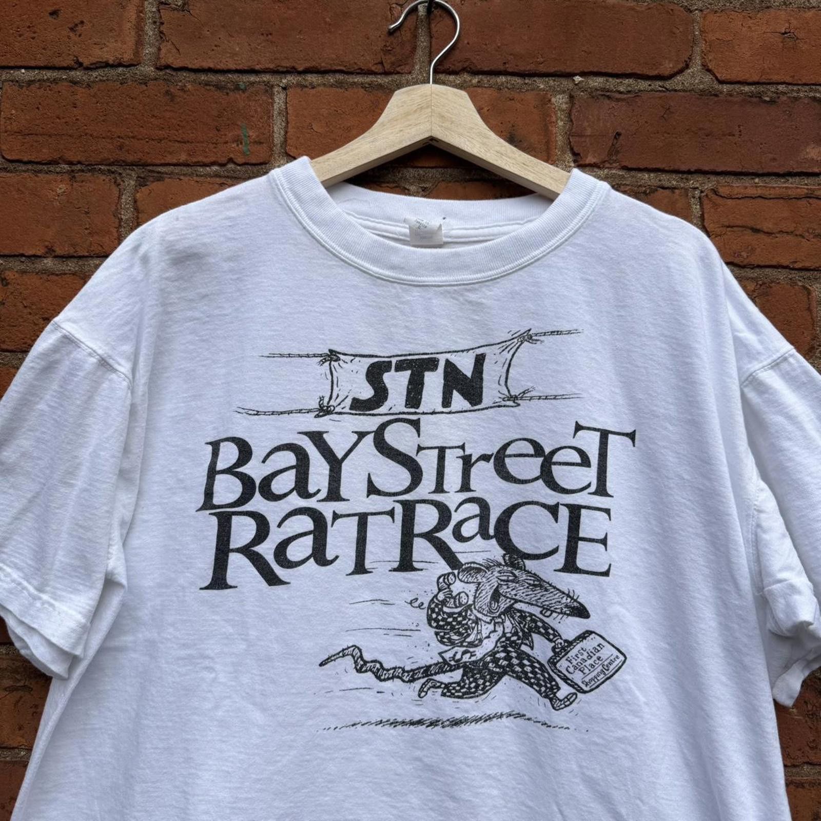 Other Vintage Bay Street rat race marathon t shirt 1995 RARE BOXY Size US XL / EU 56 / 4 - 2 Thumbnail