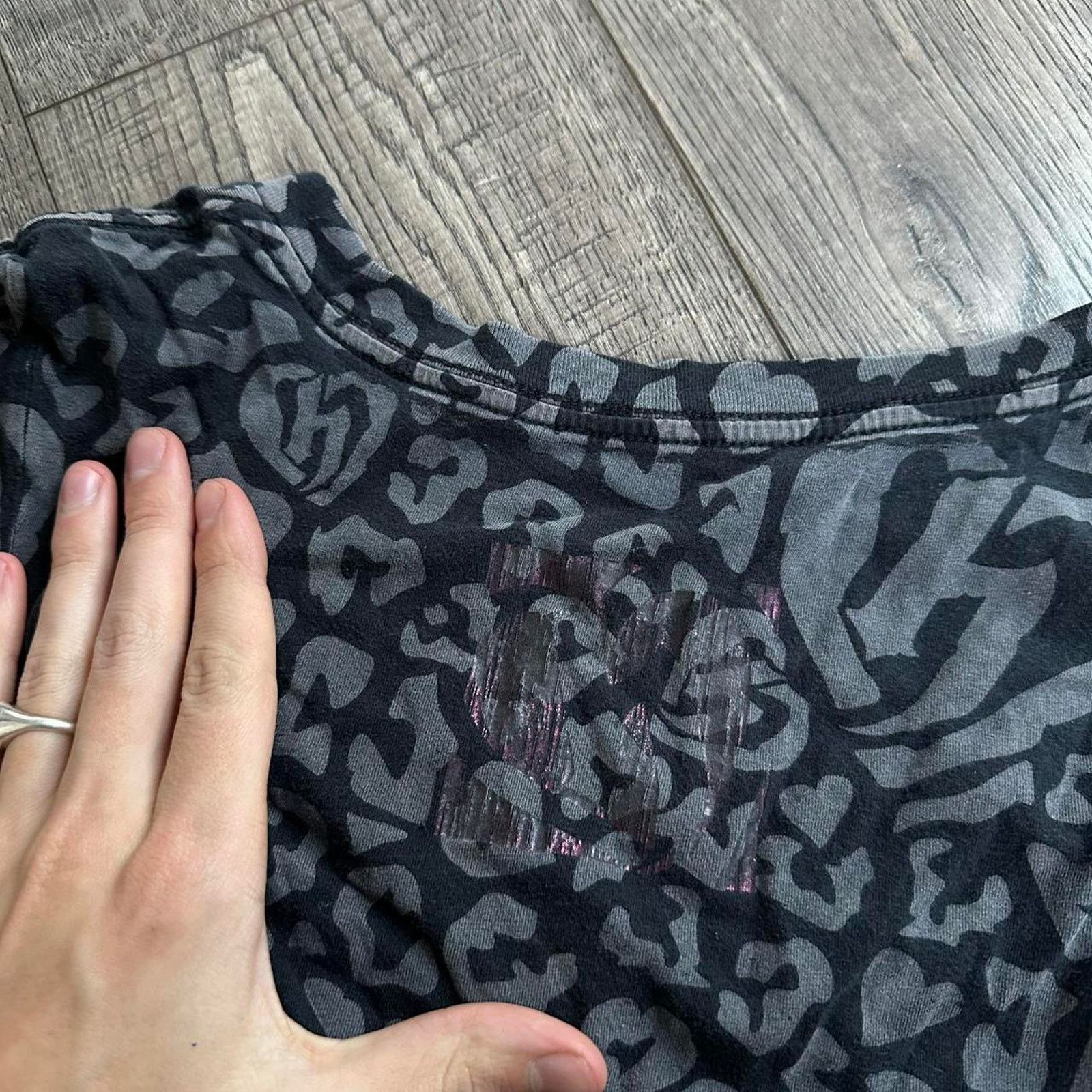 Vintage Beautiful vintage 00s y2k black cheetah shirt Size M / US 6-8 / IT 42-44 - 5 Thumbnail