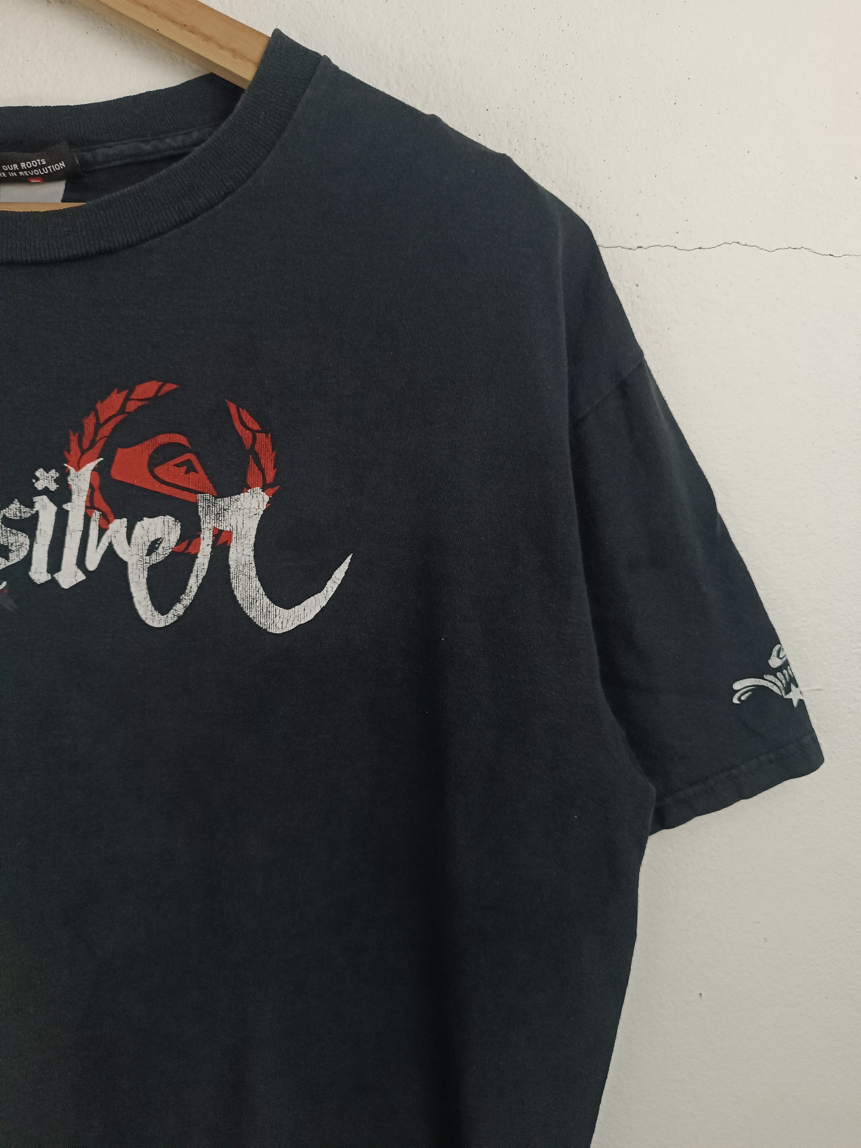 Quiksilver VINTAGE 2000s QUIKSILVER CLASSIC LOGO SURF SKATE SKI TEE Size US XL / EU 56 / 4 - 6 Thumbnail