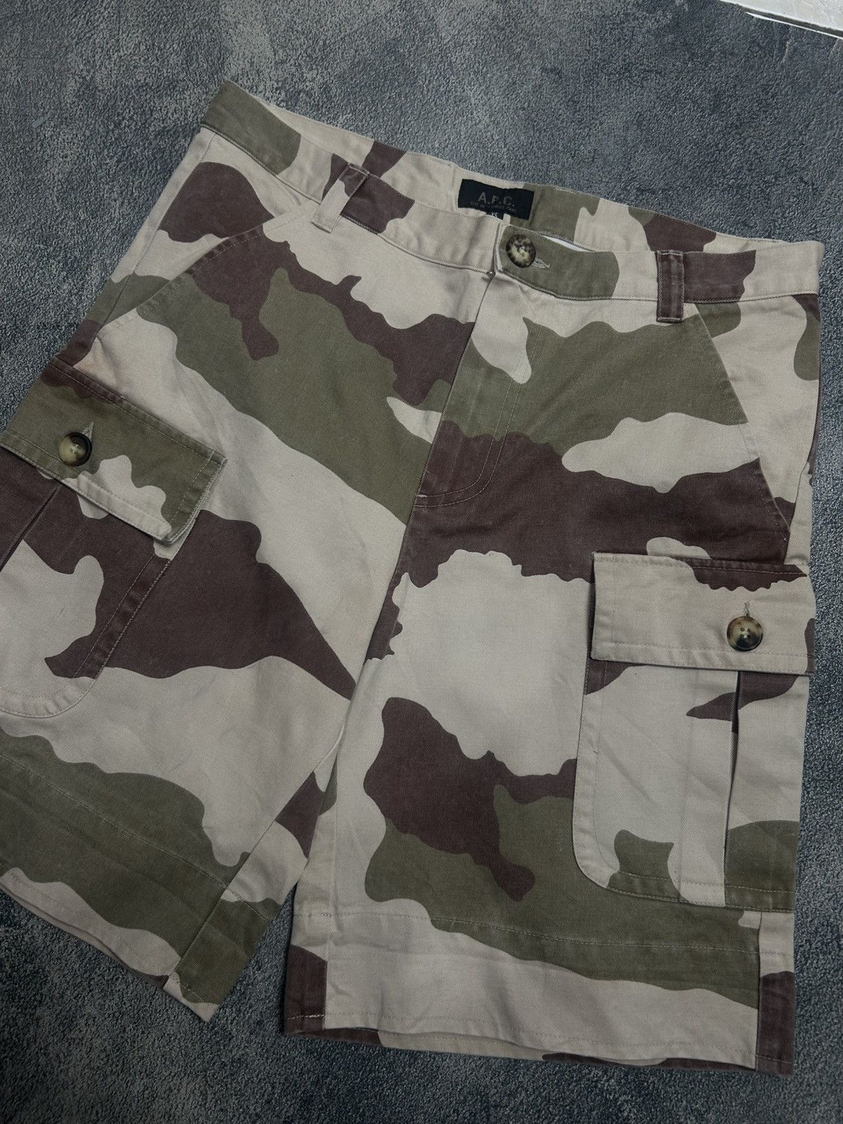A.P.C. A.P.C Short Pants Size US 30 / EU 46 - 7 Thumbnail