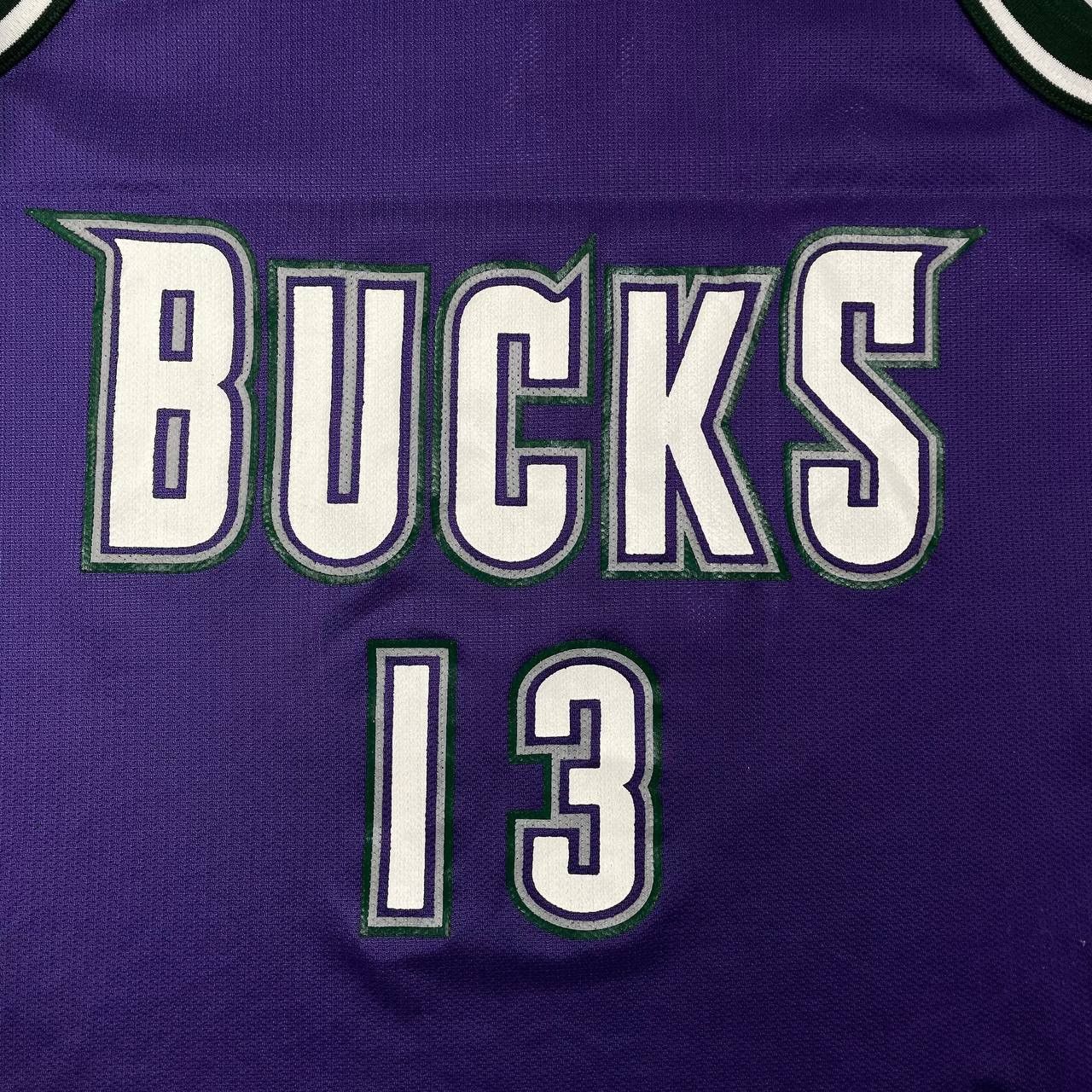 NBA Vintage 90s Milwaukee Bucks No 13 Glenn Robinson NBA Jersey Size US XXS / EU 40 - 8 Thumbnail