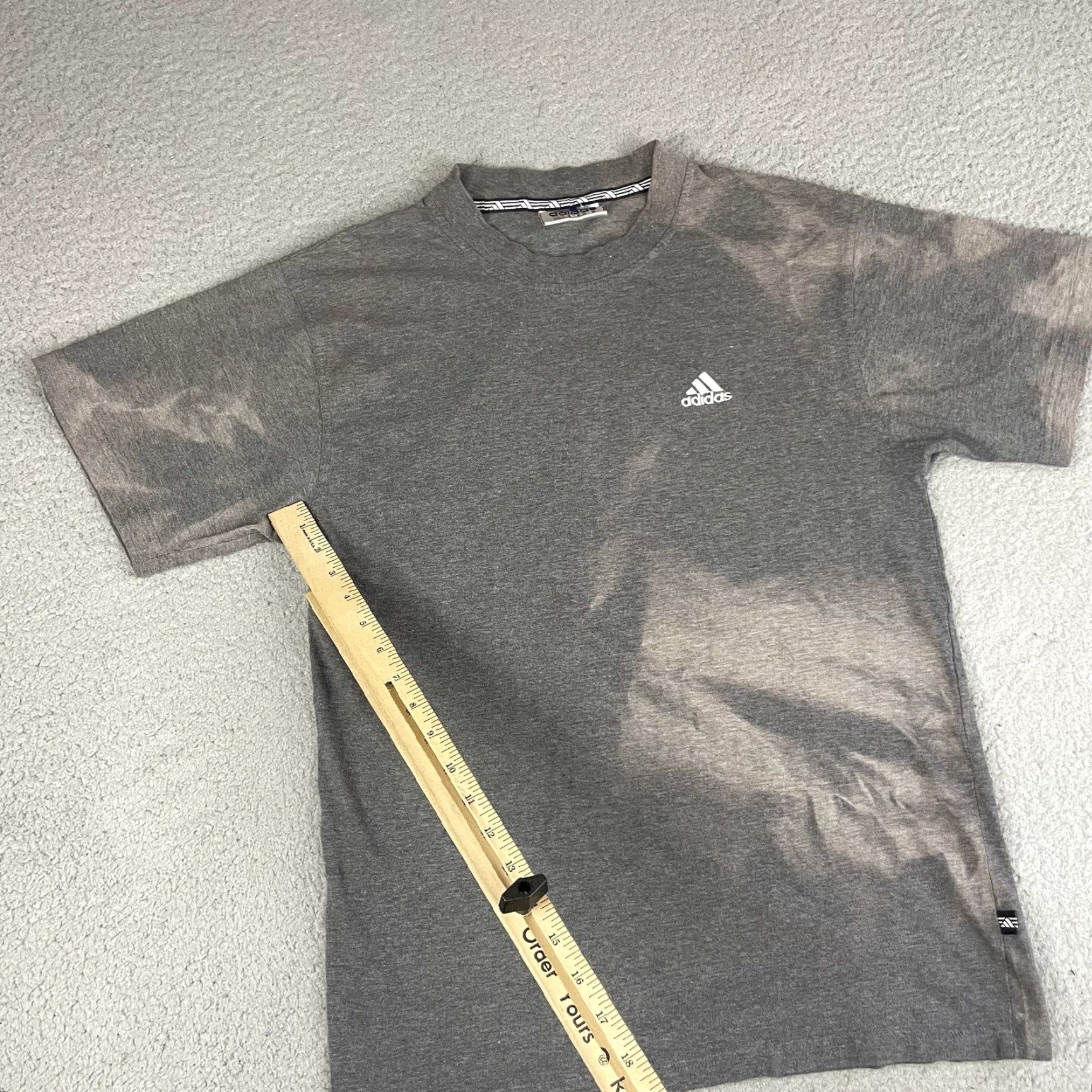Adidas VINTAGE adidas Shirt Adult M Gray Trefoil Logo Sun Faded Grunge Distressed 90s Retro Men's T-Shirt Cotton Crew Neck Short Sleeve Logo Size US M / EU 48-50 / 2 - 6 Thumbnail