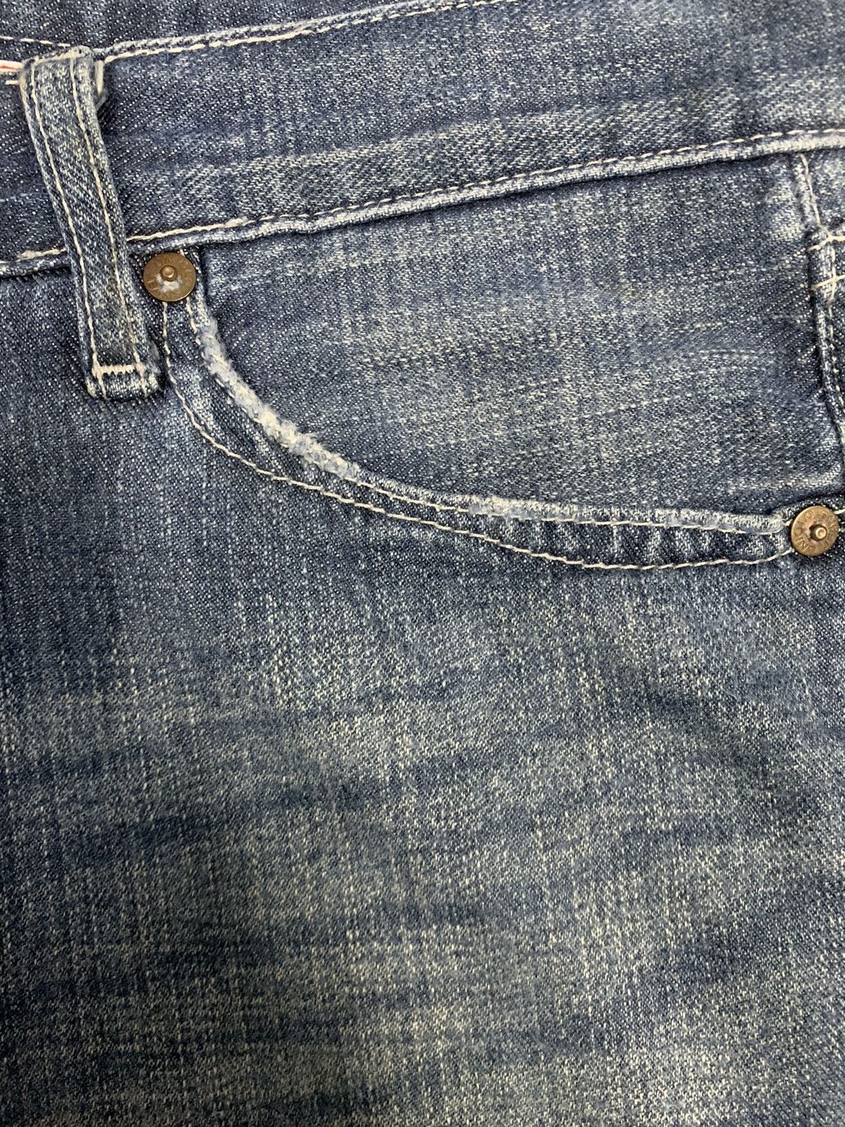Jun Takahashi Vintage Y2K Uniqlo S002 Faded Loose Fit Distressed Jeans Size US 32 / EU 48 - 8 Thumbnail