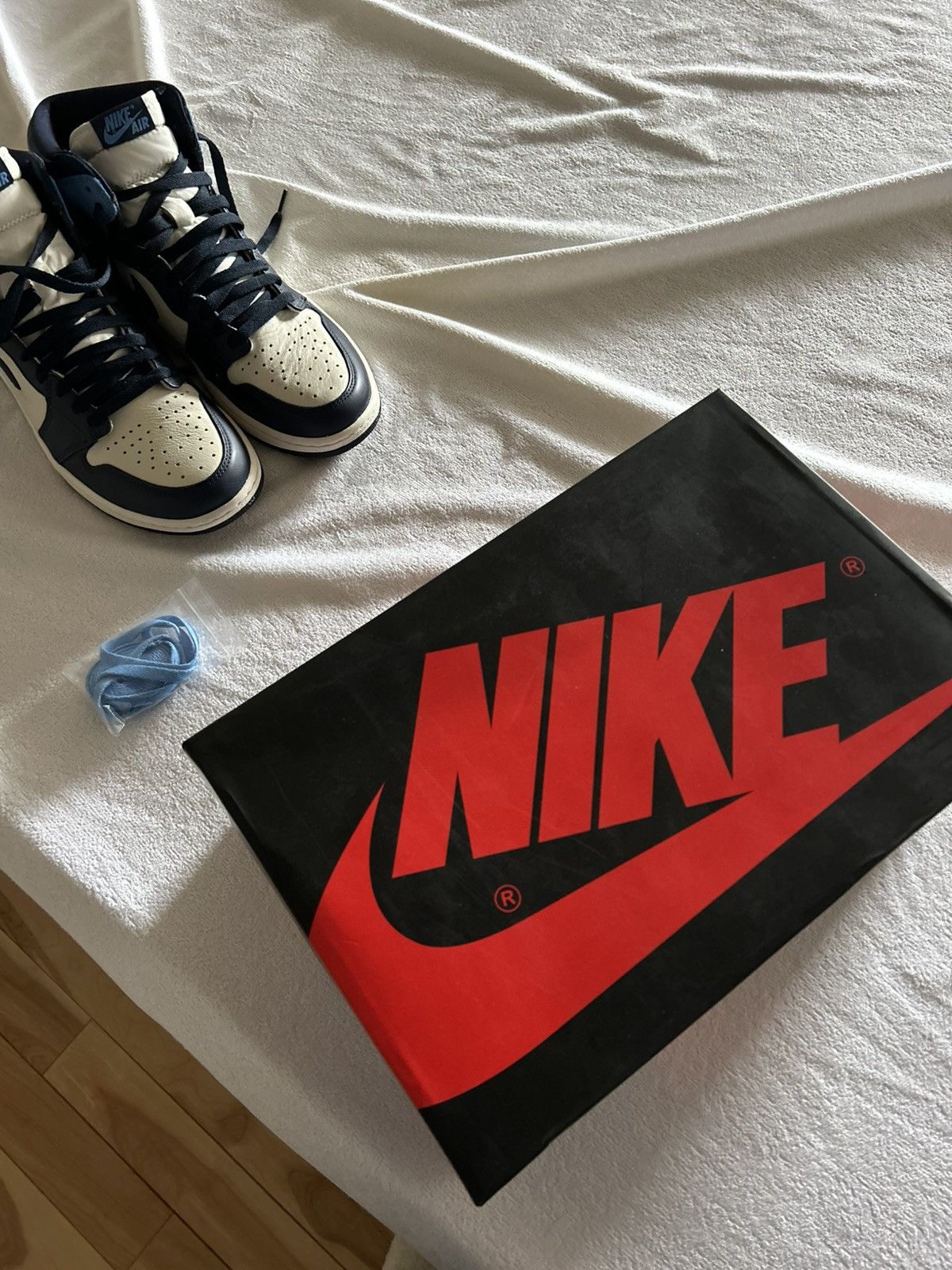 Jordan Brand × Nike Jordan 1 High Obsidian size 10 Size US 10 / EU 43 - 7 Thumbnail