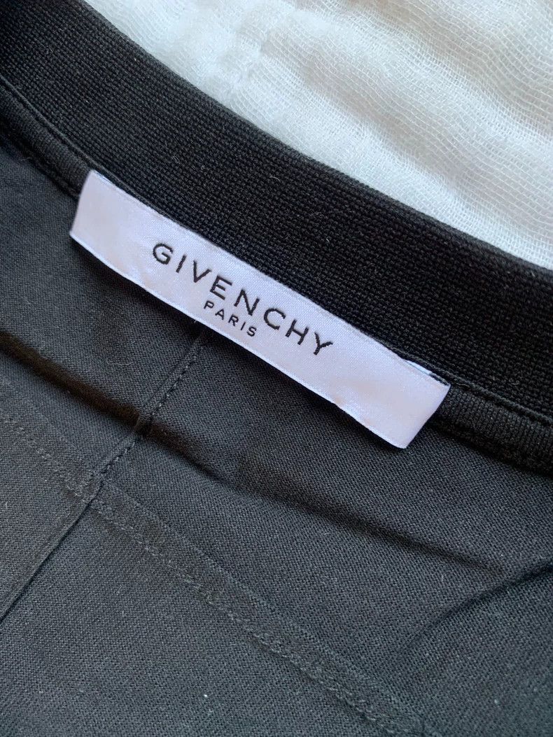 Givenchy Givenchy Women's Short Sleeve T-Shirt Size XS / US 0-2 / IT 36-38 - 4 Thumbnail