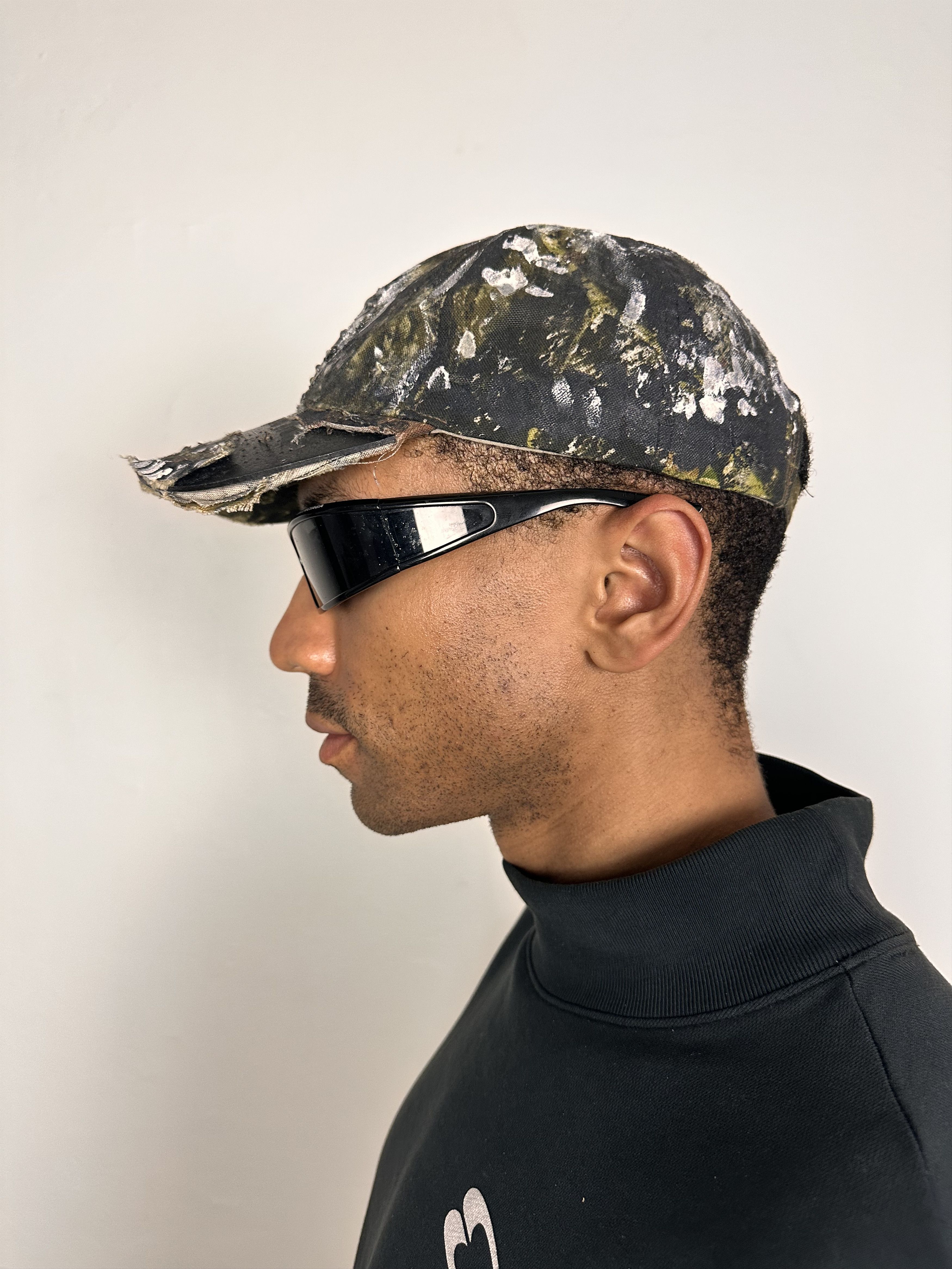 Vintage ASTROBOI* 'This Way' Brown/Green Camouflage Rhinestone Hat Size ONE SIZE - 5 Thumbnail