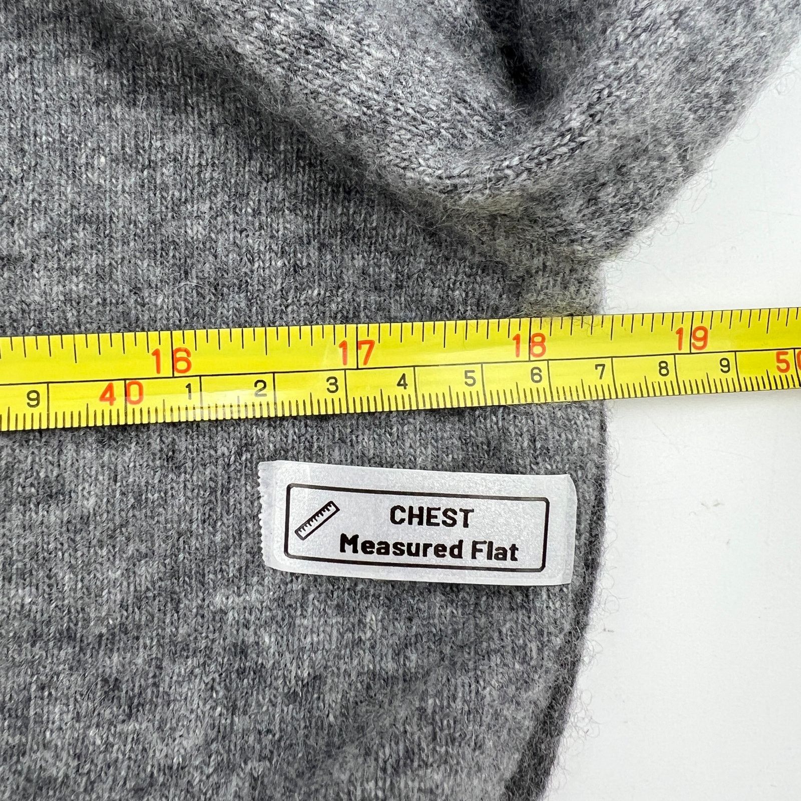 Valentino Vintage 80s Valentino Cashmere Turtleneck Gray Sweater Size S / US 4 / IT 40 - 5 Thumbnail
