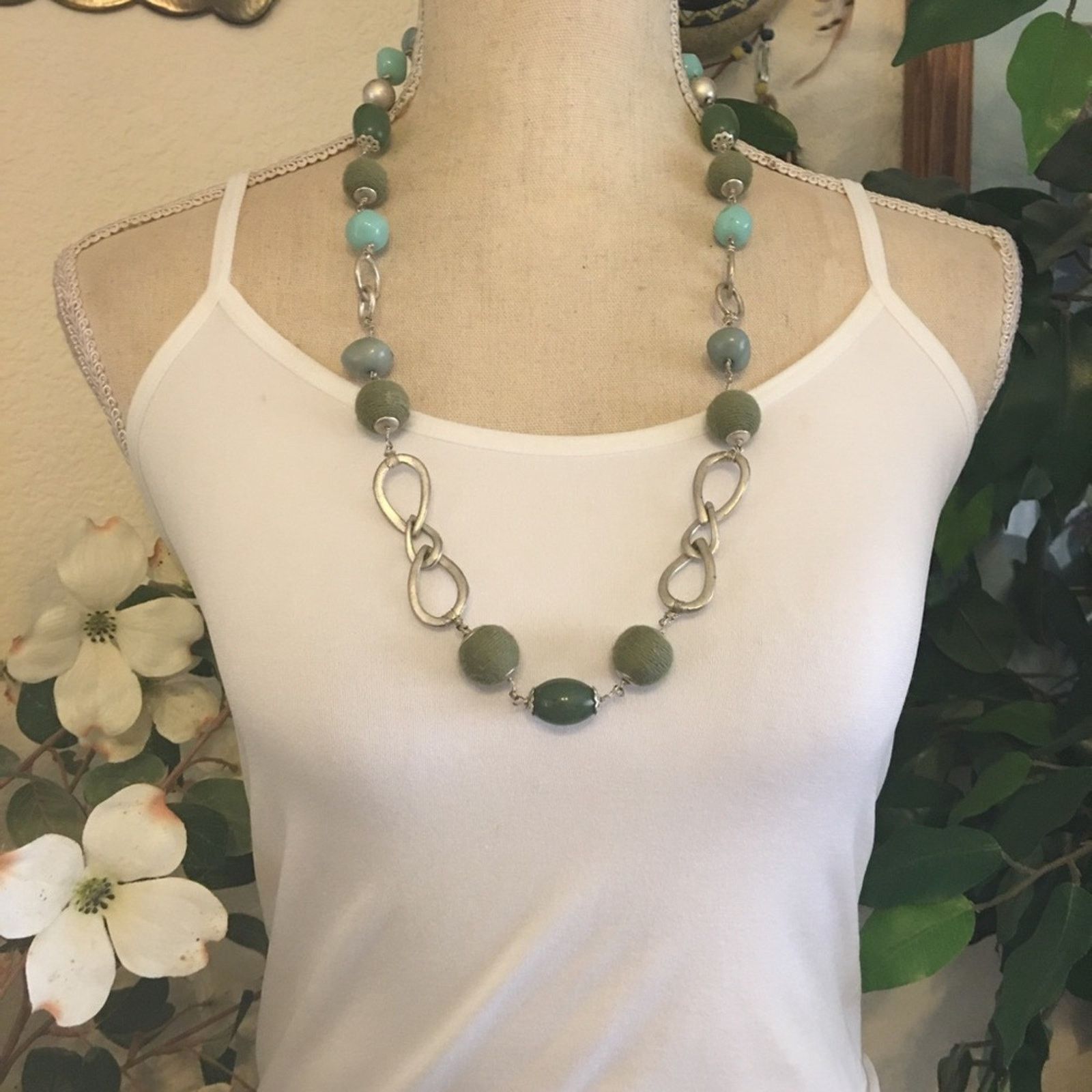 Vintage Vintage matte silver multi material bead necklace Size ONE SIZE - 3 Thumbnail