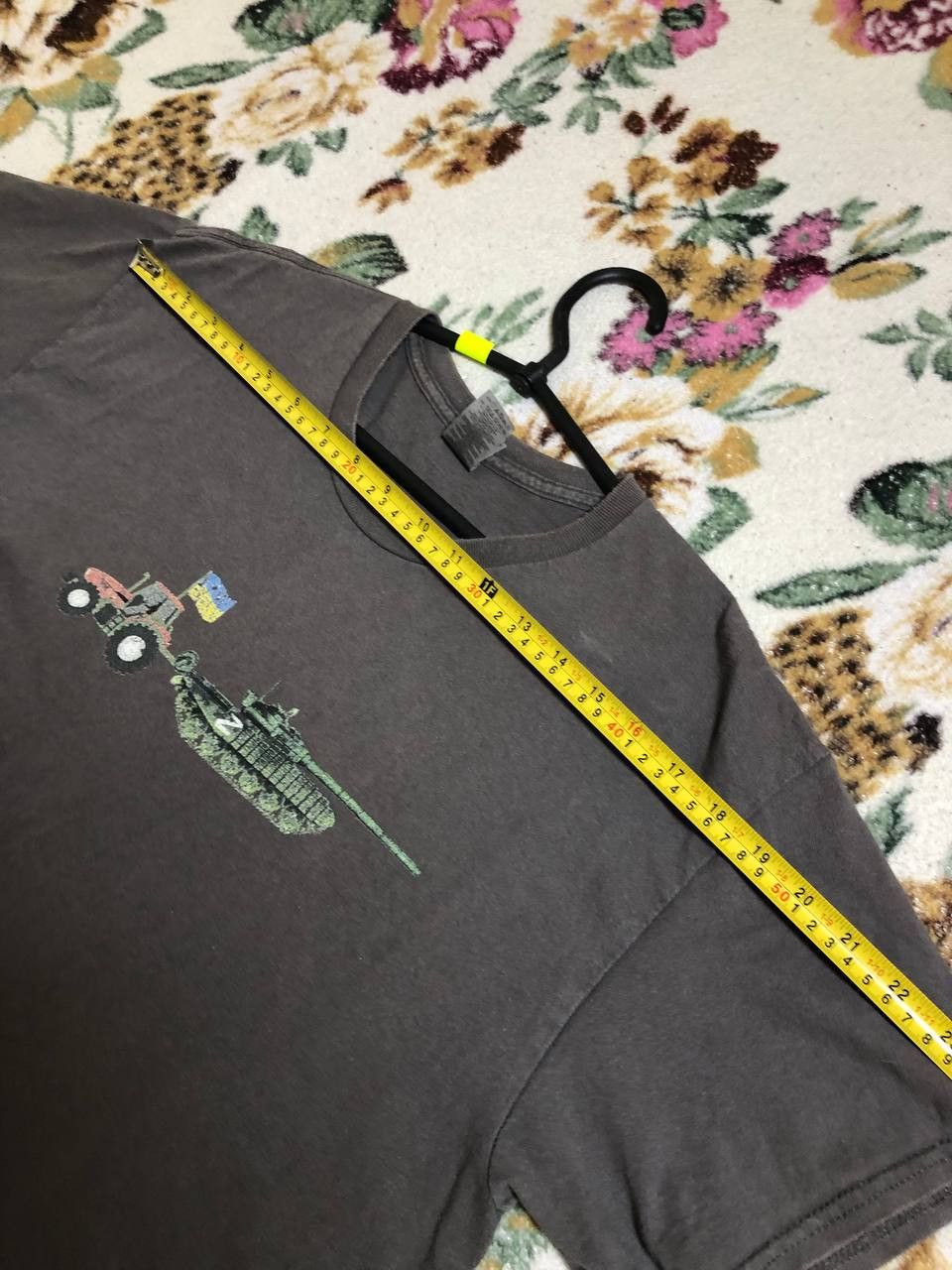 Other Support UKRAINE tractor pulling T-72 Russian tank T-shirt Size US L / EU 52-54 / 3 - 9 Thumbnail