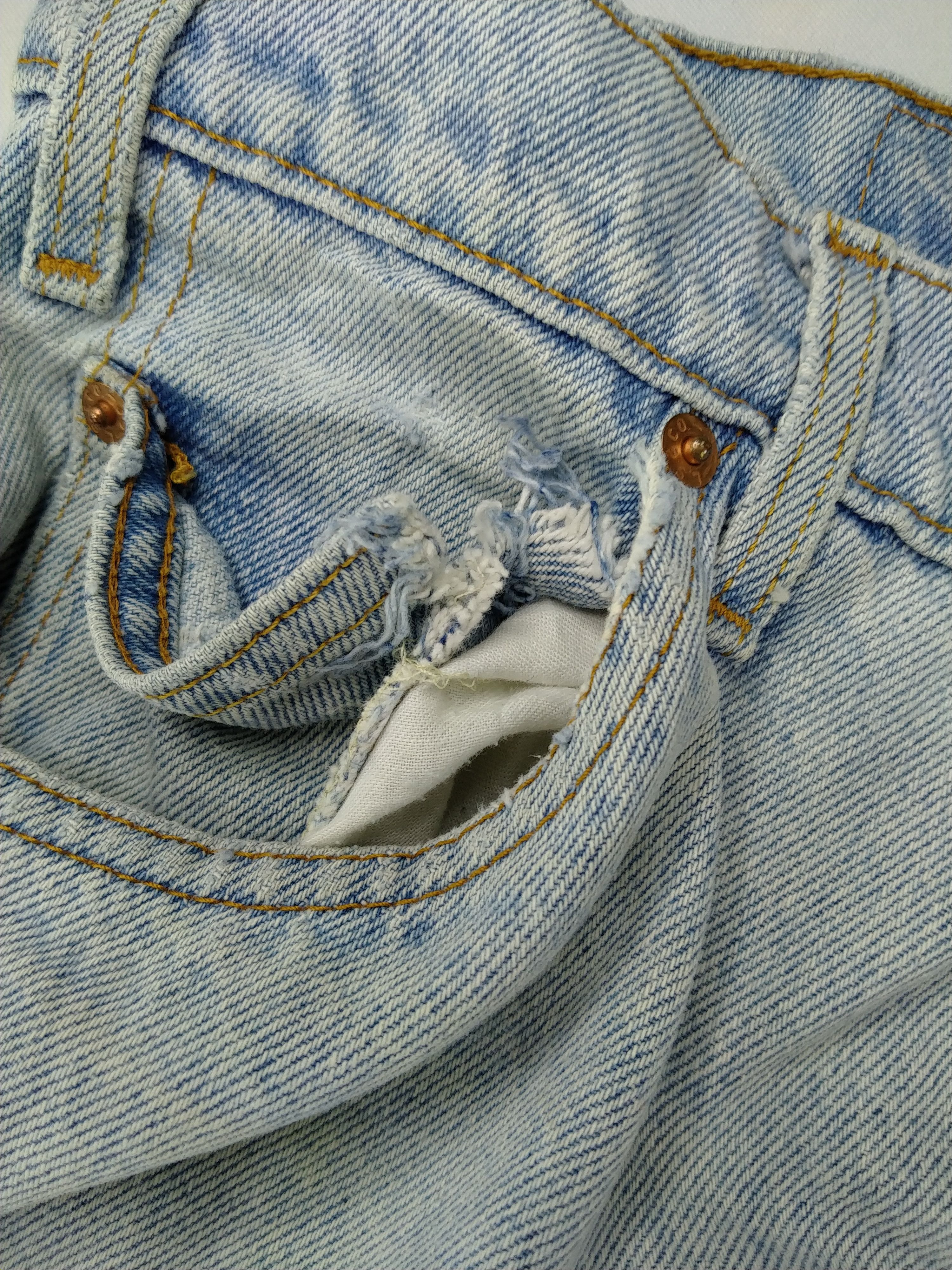 Levi's Light Wash Vintage Levi's 550 Orange Tab Denim -JN1023 Size US 35 - 9 Thumbnail