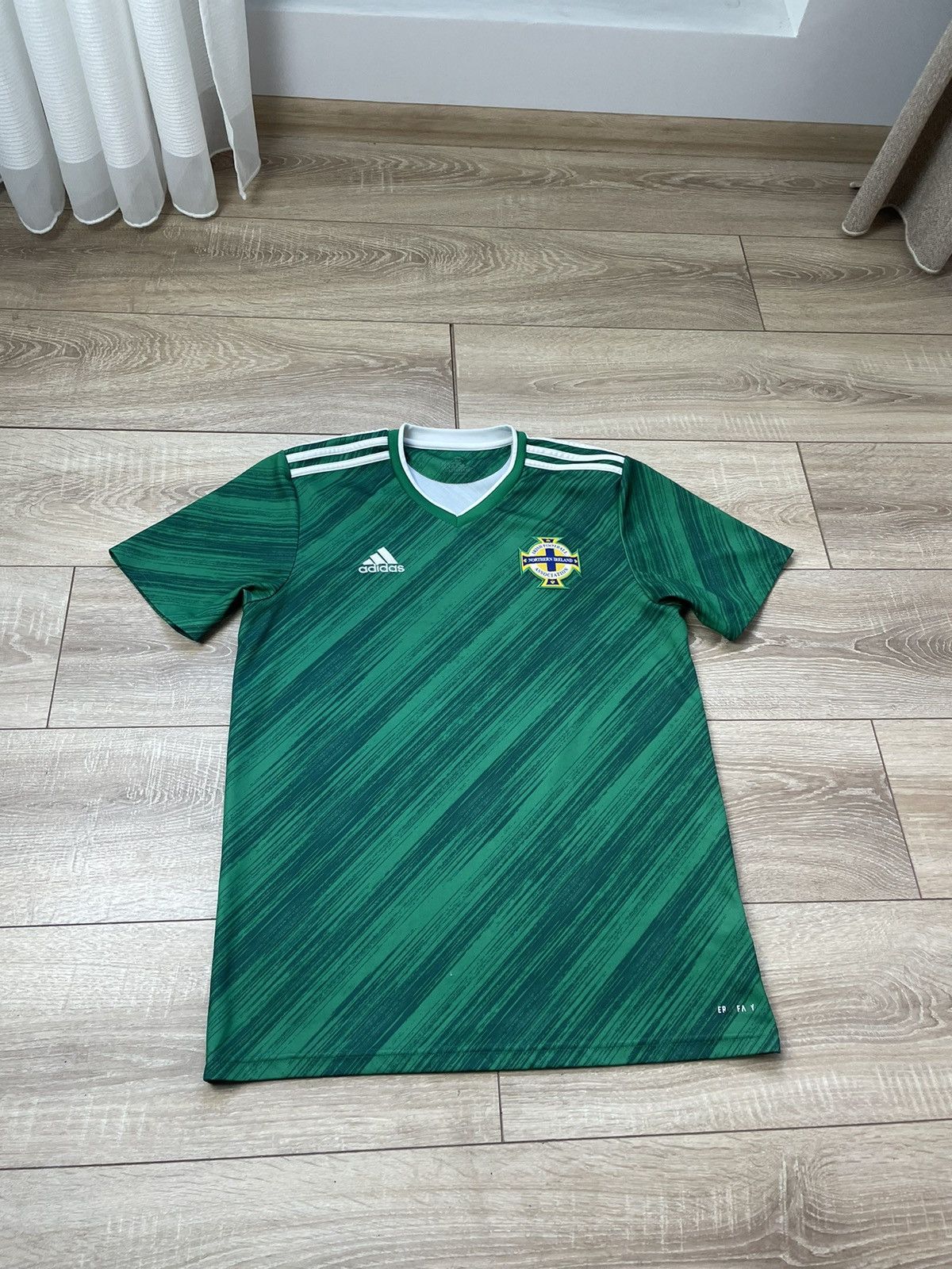 Adidas Northern Ireland Home football shirt 2020/2021 Jersey Adidas Size US M / EU 48-50 / 2 - 4 Thumbnail