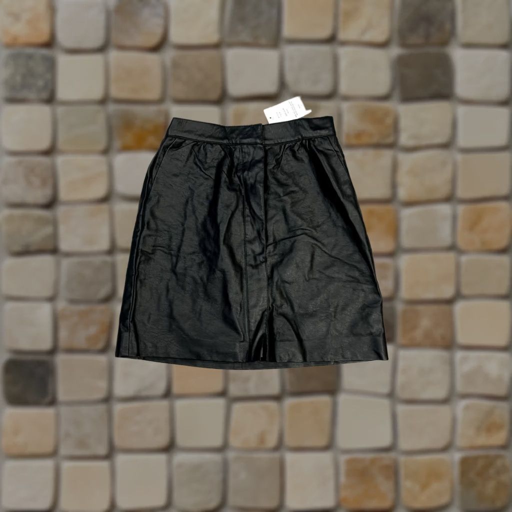 French Connection French Connection Bia Pu Mini Skirt Womens 0 Black Faux Leather Pockets Party Size 25" / US 0 / IT 36 - 1 Thumbnail