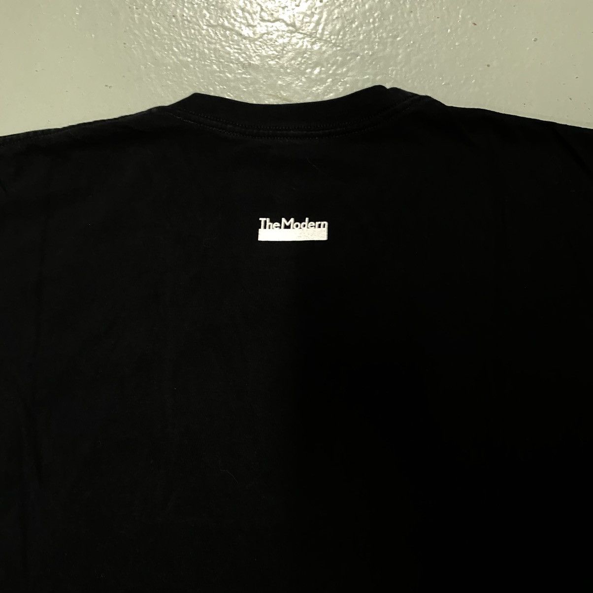 Kaws The Modern X Kaws Tee Art Graffiti Dior Cpfm Nike Bape Size US XL / EU 56 / 4 - 4 Thumbnail