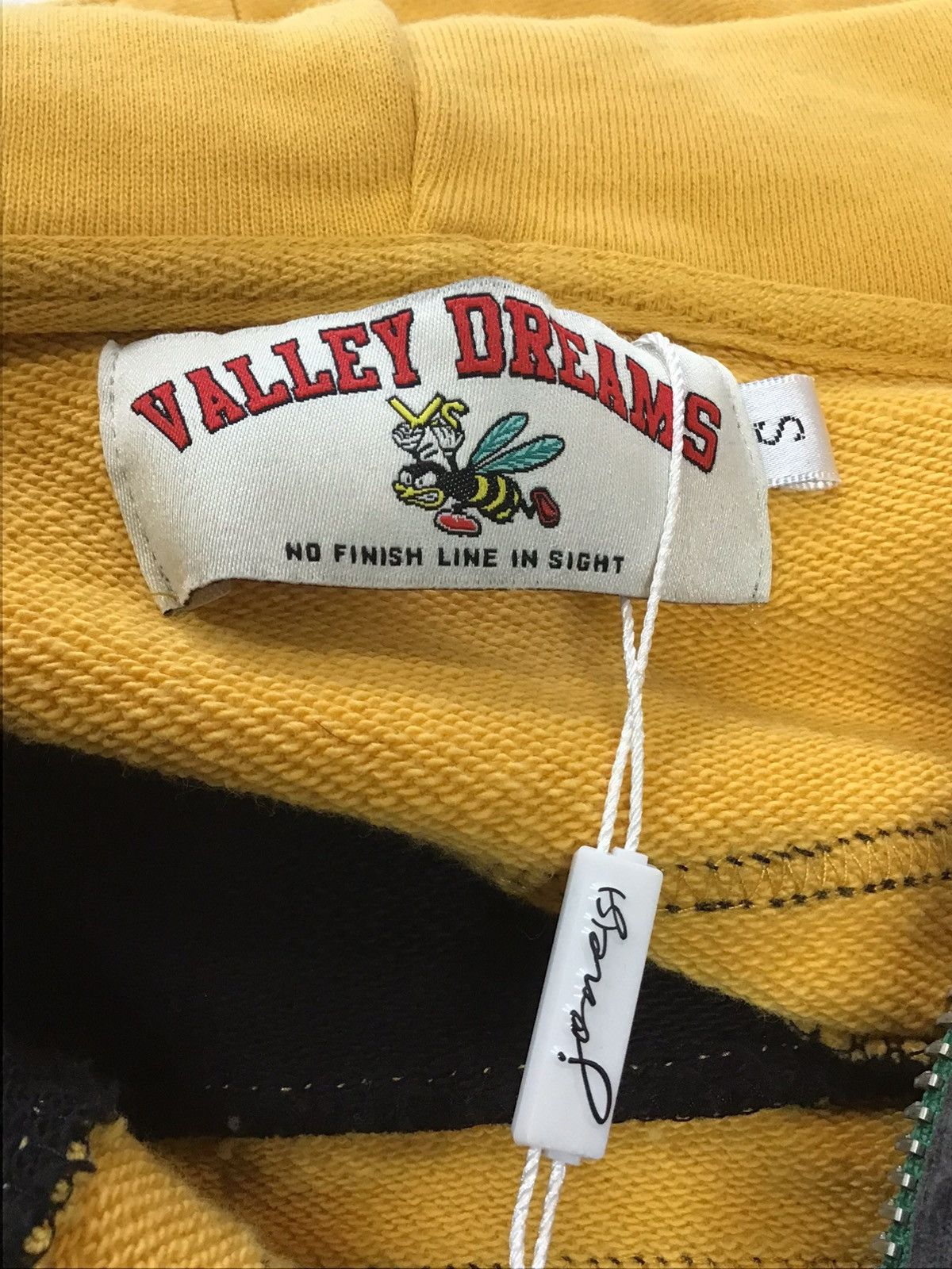 Vale VALE COLLAGE ZIP UP MARDI GRAS Size US S / EU 44-46 / 1 - 7 Thumbnail