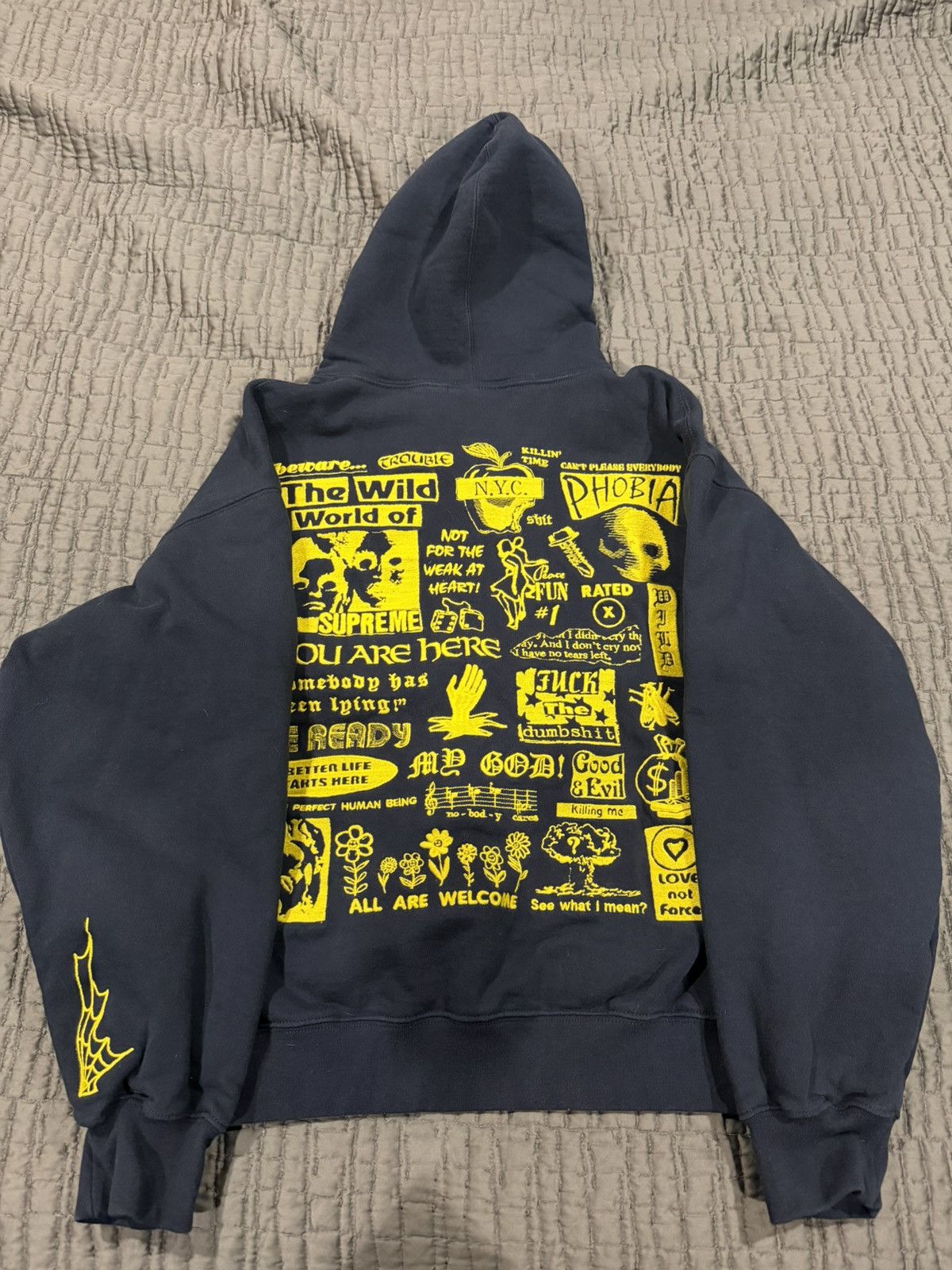 Supreme Supreme Wild Embroidered Hooded Sweatshirt 'Navy' Size US L / EU 52-54 / 3 - 2 Thumbnail