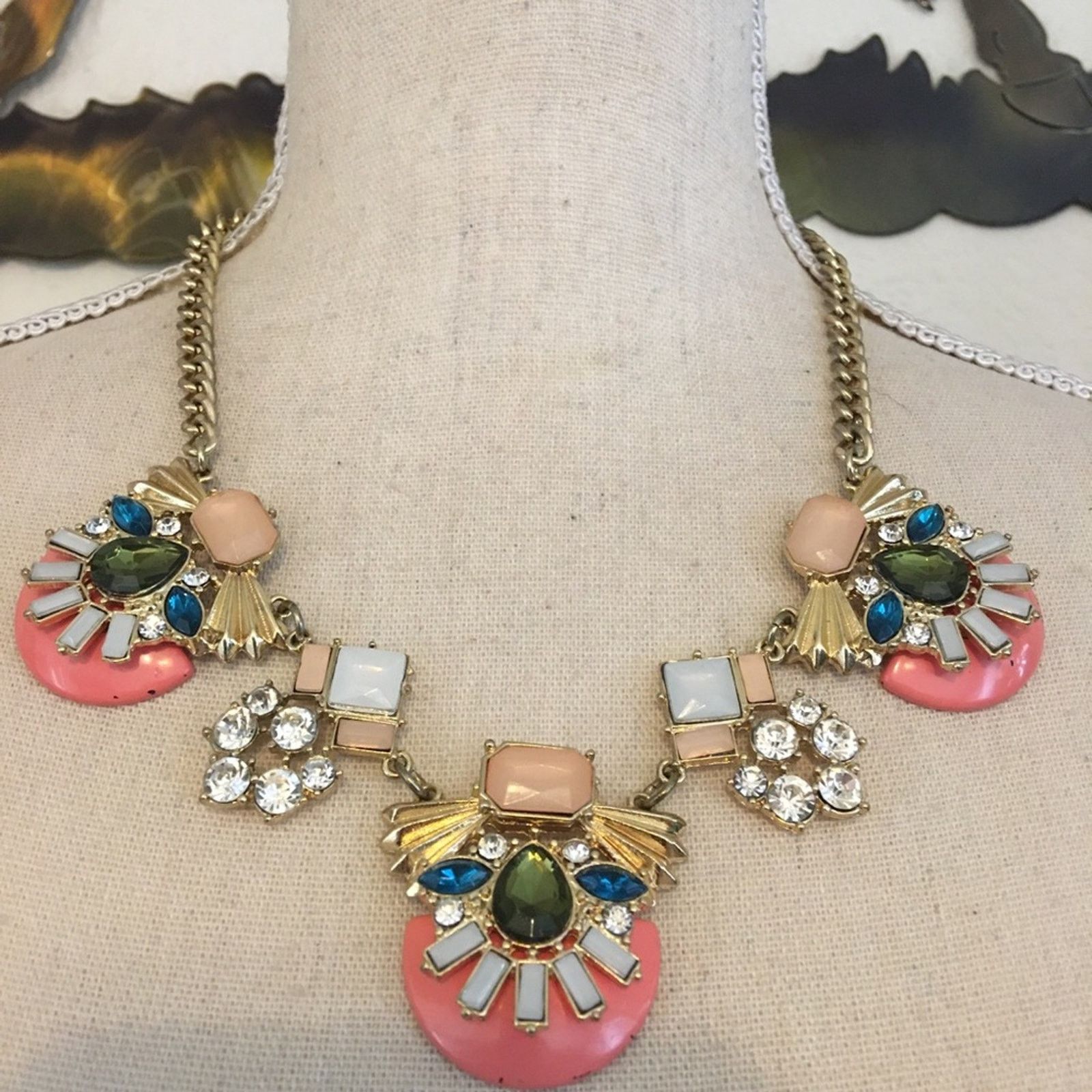 Jewelry Multi colored jeweled disc gold tone necklace Size ONE SIZE - 1 Thumbnail