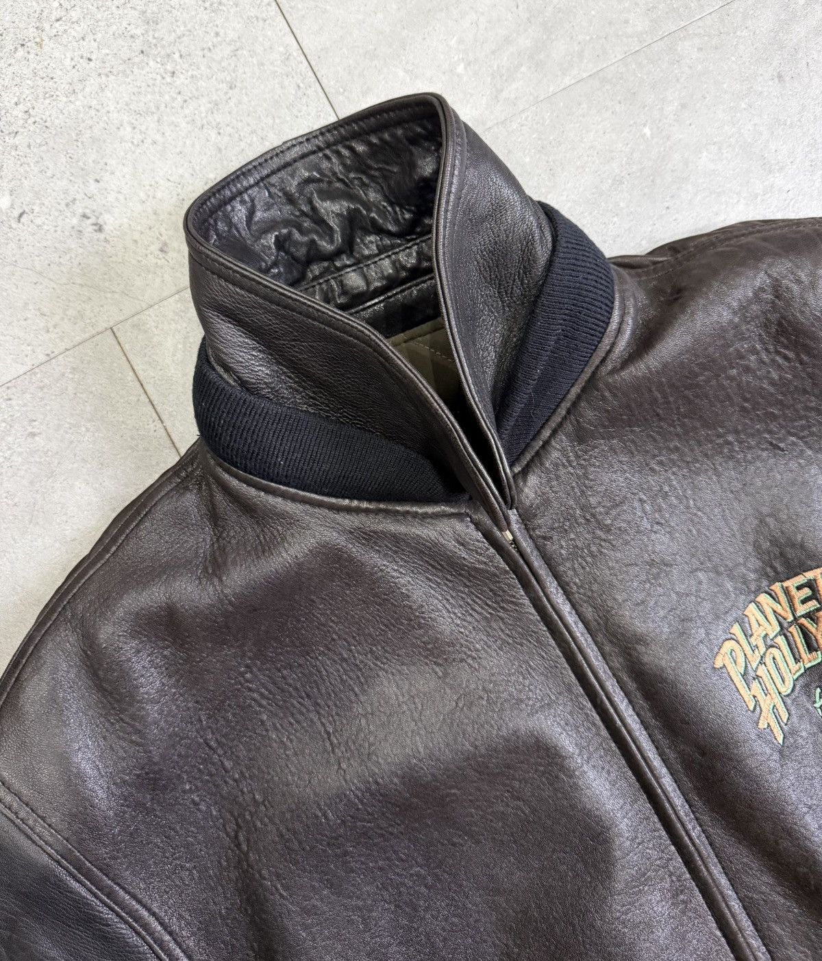 Planet Hollywood Vintage Planet Hollywood Honolulu real leather bomber jacket Size US XL / EU 56 / 4 - 6 Thumbnail