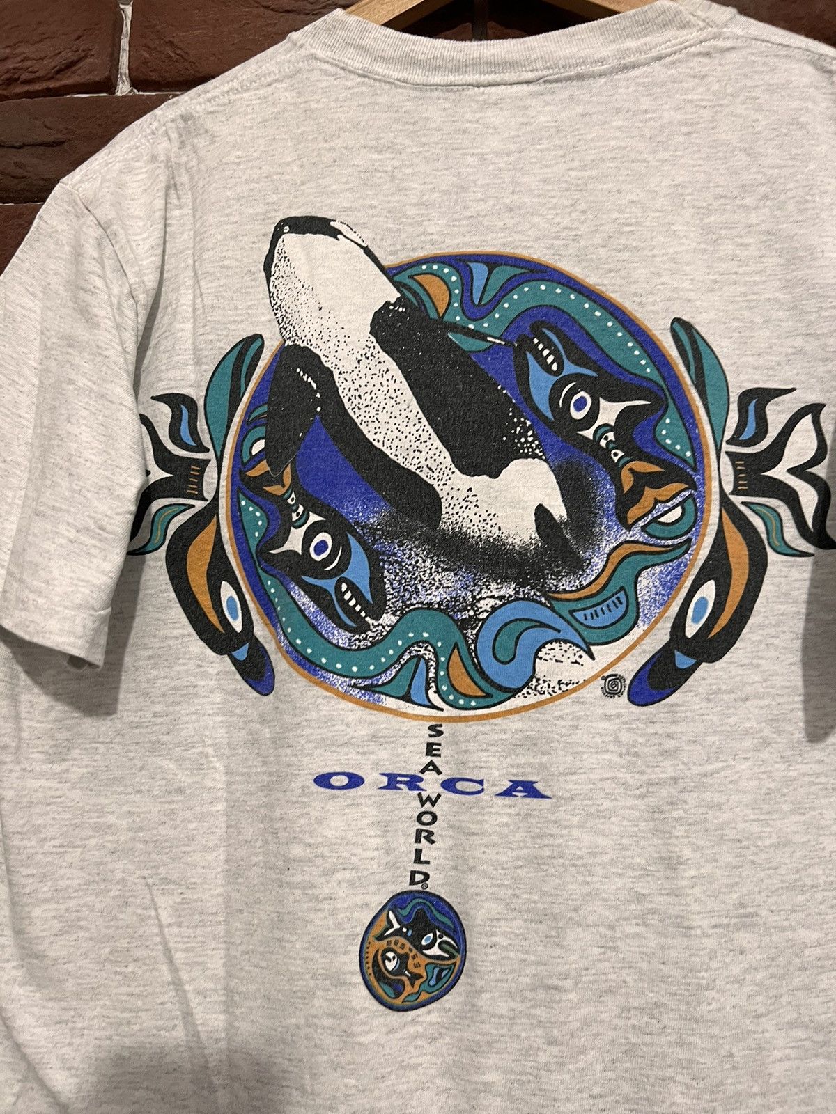 Tultex Vintage 90s Tultex T Shirt Orca Graphic Animal Size L HYPE Size US L / EU 52-54 / 3 - 3 Thumbnail