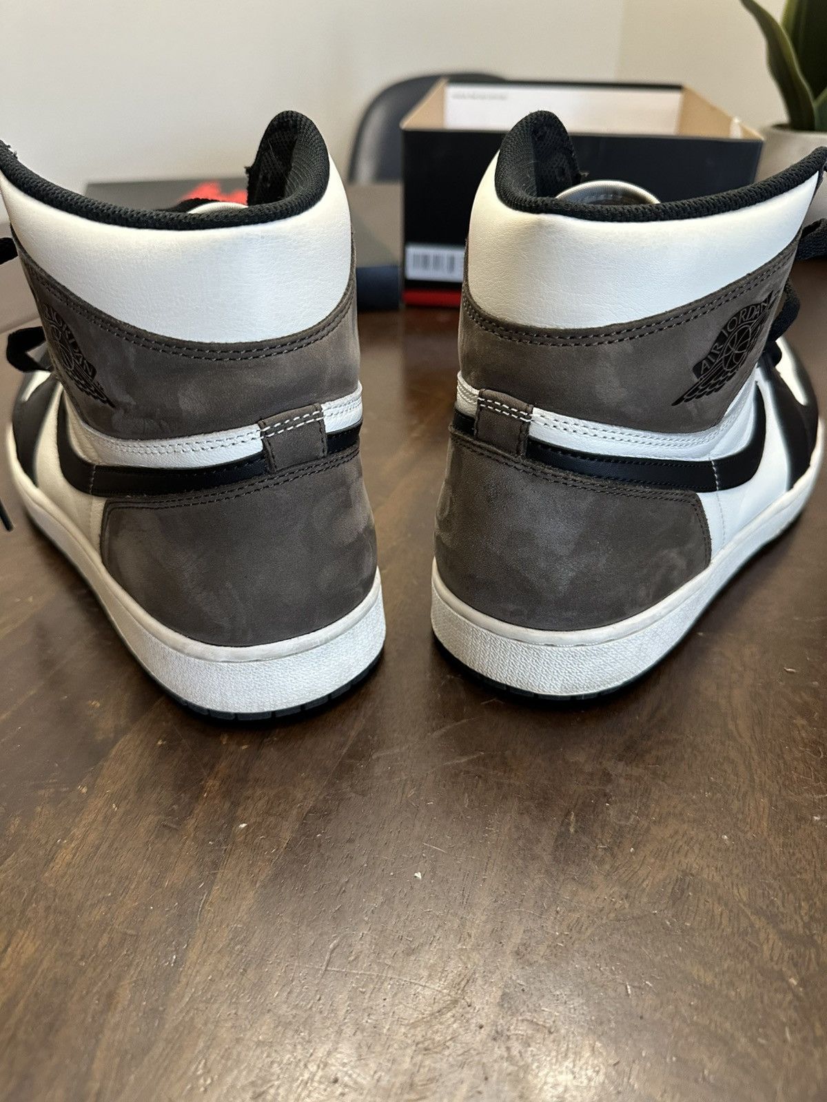 Nike Jordan 1 Dark Mocha High Size US 12 / EU 45 - 5 Thumbnail