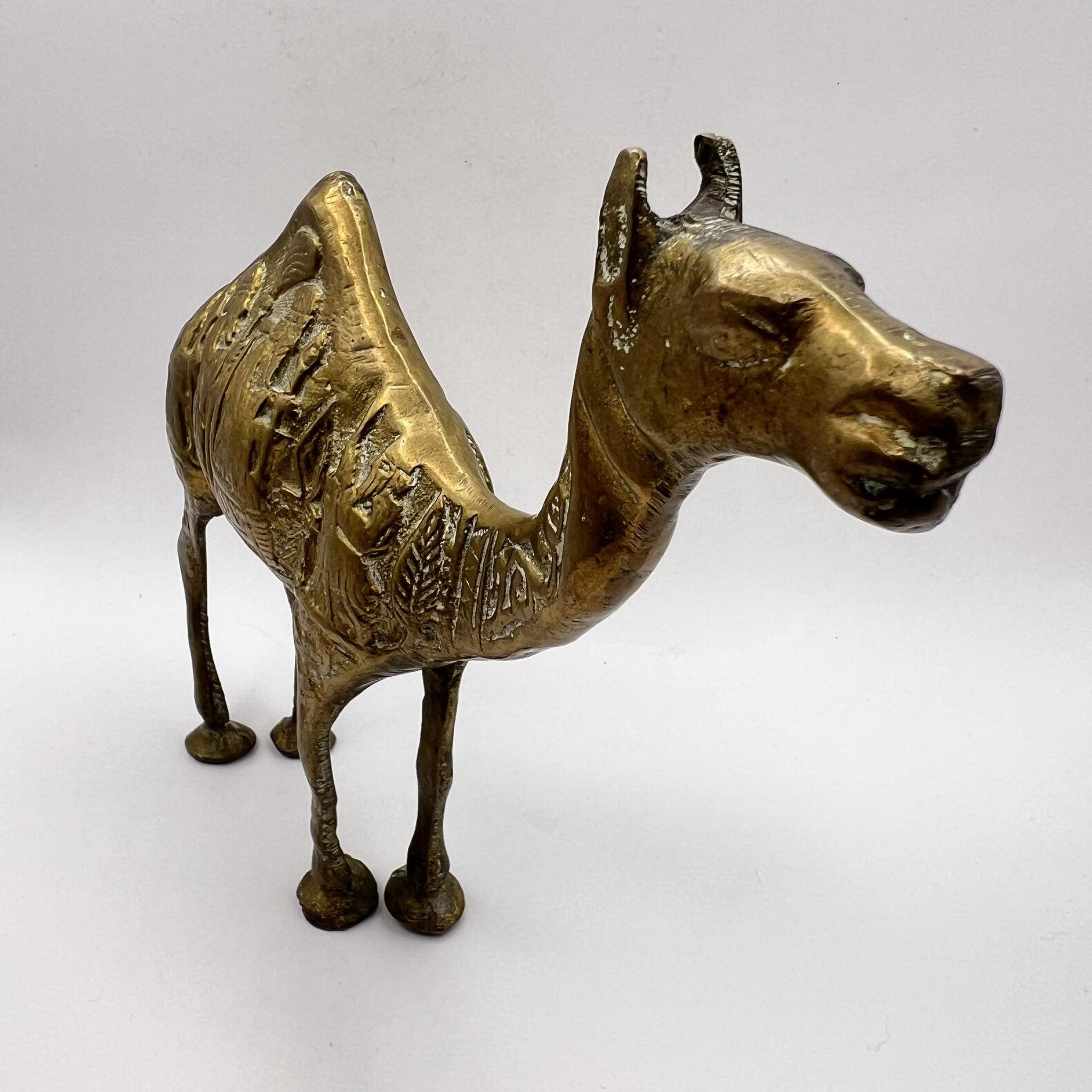 Vintage Large Vintage Brass Egyptian Etched Figure Statue Camel Home Size ONE SIZE - 5 Thumbnail