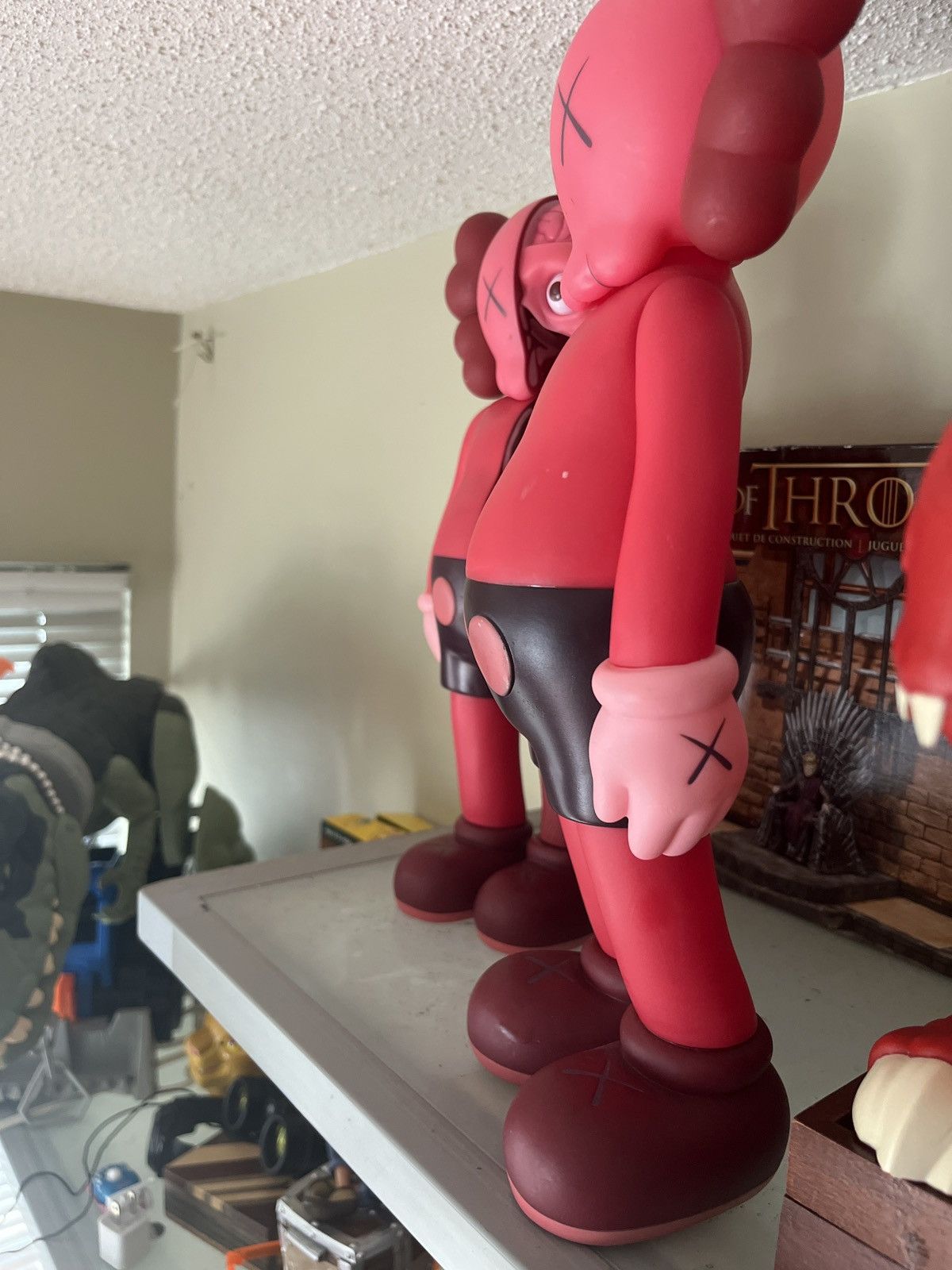 Kaws × Medicom Toy × Original Fake KAWS Companion Red (2004)-OriginalFake“8 VinylFigure Size ONE SIZE - 5 Thumbnail
