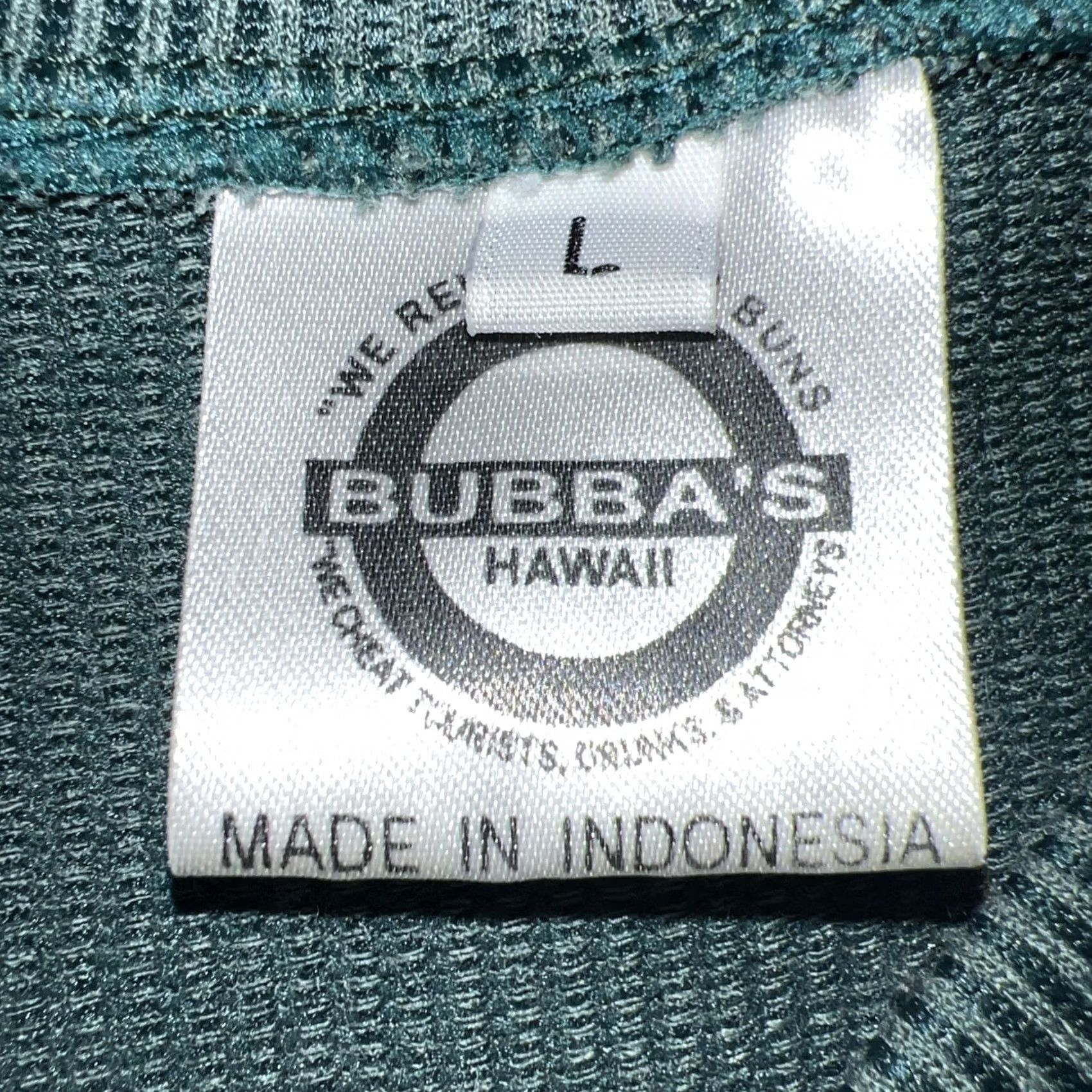 Vintage Bubba’s Hawaii We Cheat Tourists Drunks And Attorneys Henley Shirt Large Green Surfers Logo Graphic Print T-Shirt Men Rock 90s Theme Boys Mens Size US L / EU 52-54 / 3 - 6 Thumbnail