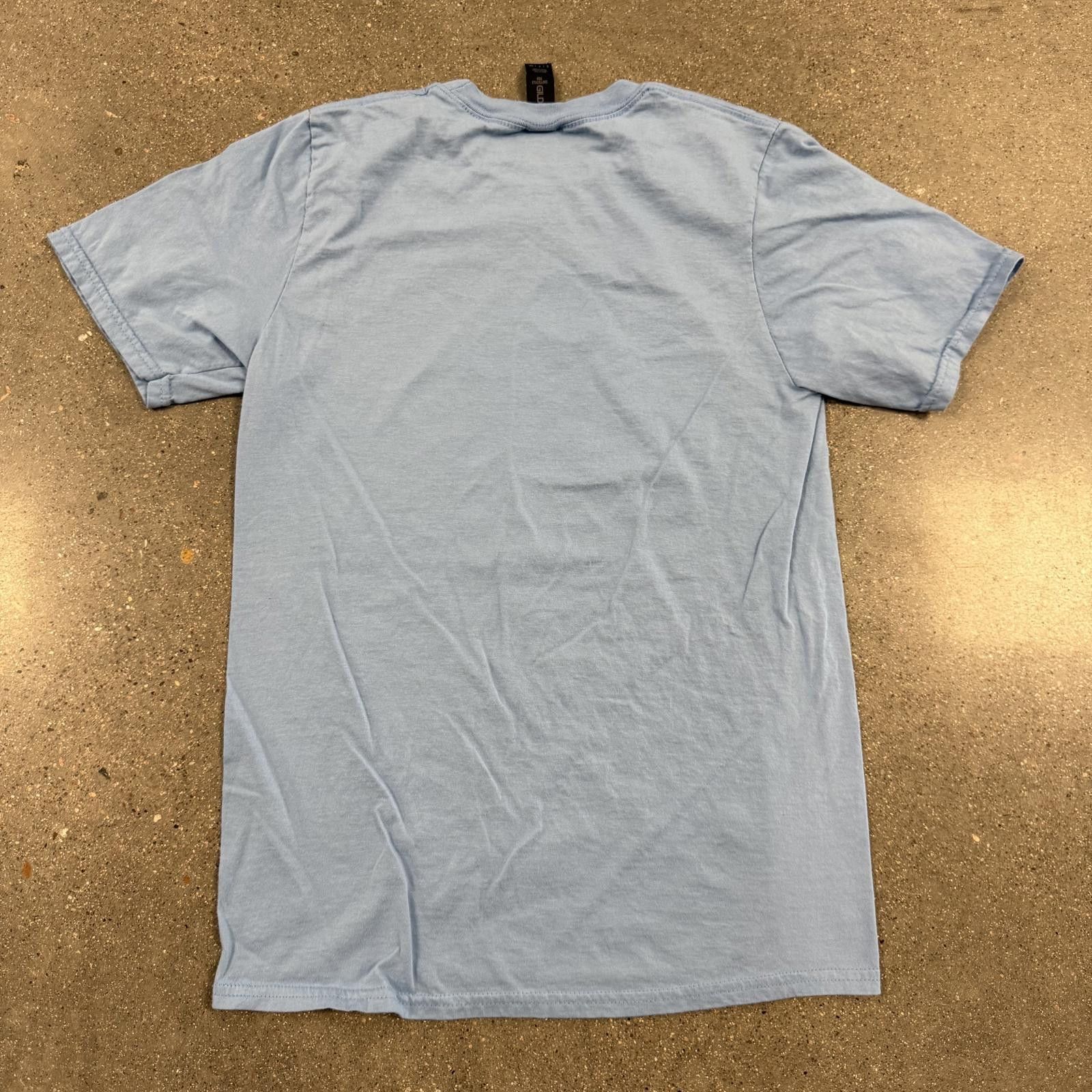 Gildan UCCS Clyde's Kickoff Event 2022 Super Mario Shirt - S Size US S / EU 44-46 / 1 - 5 Thumbnail