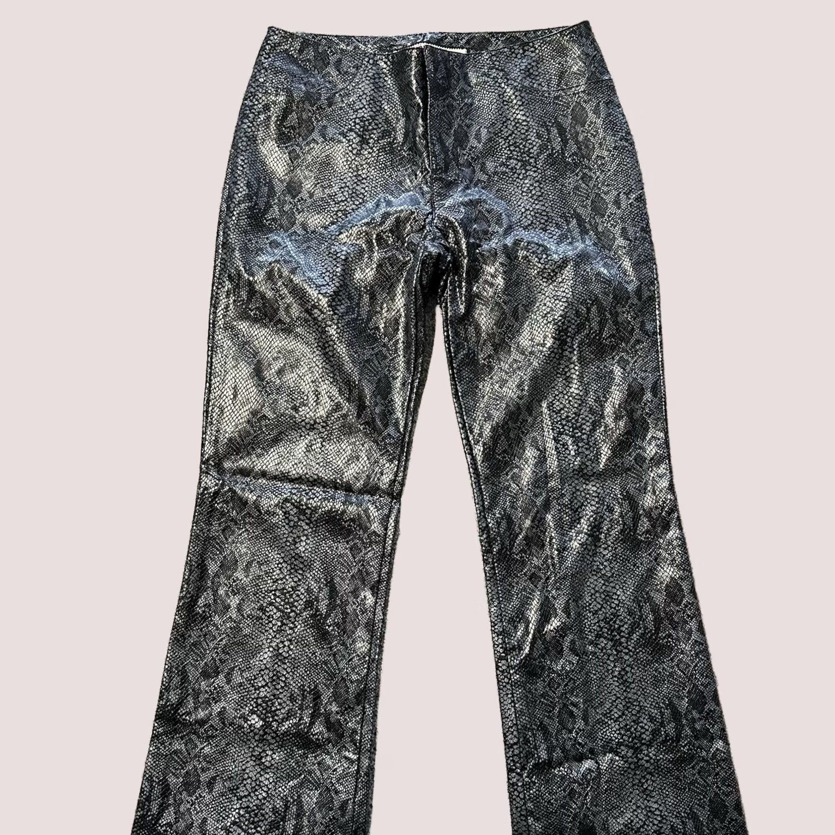 Vintage VINTAGE Paris Blues Pants Womens 7 29x30 Faux Leather Snakeskin Flare Mid Rise Pants Womens Gray 90s Style Womens Size 30" / US 8 / IT 44 - 1 Thumbnail