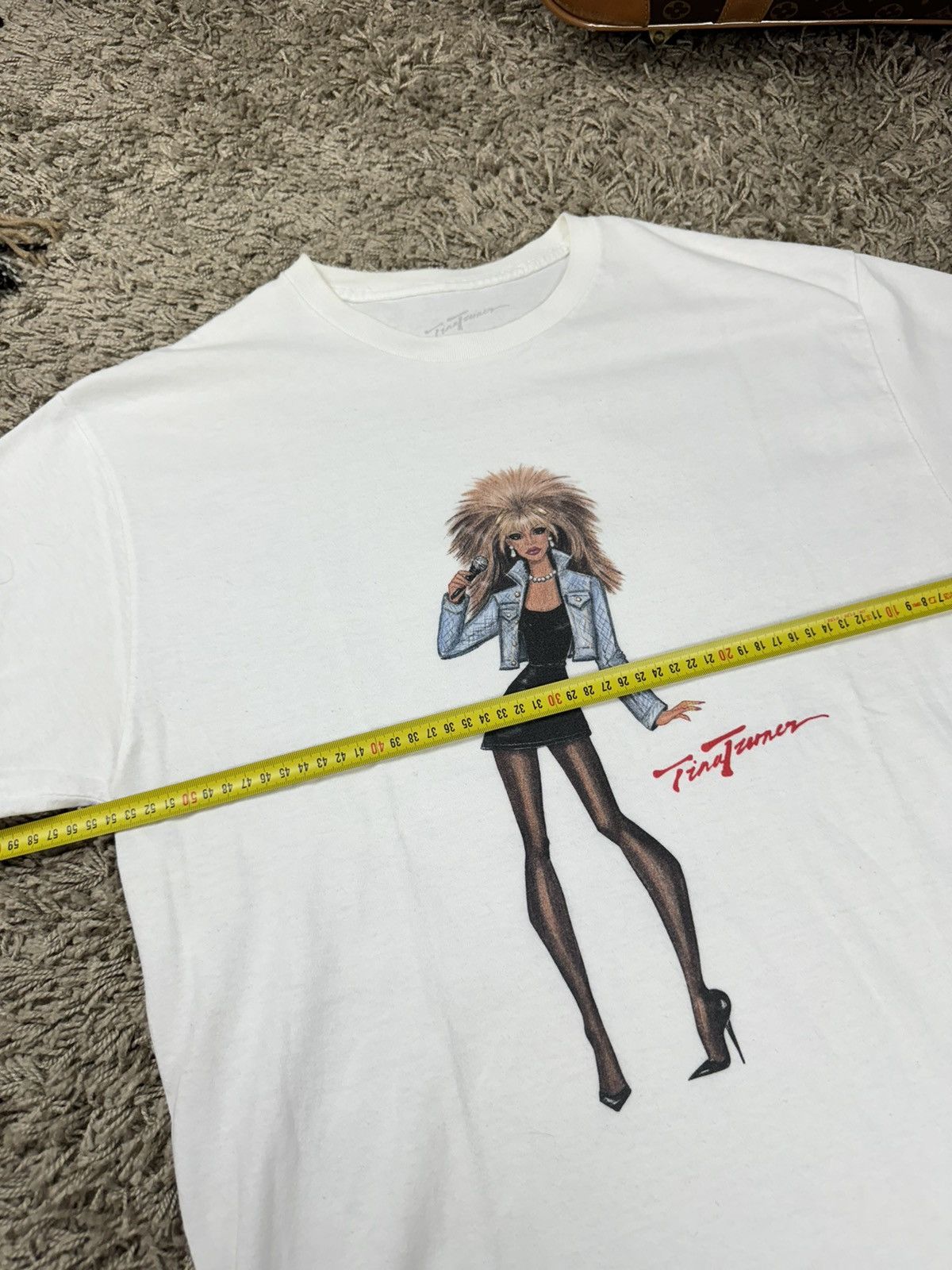 Band Tees Vintage rock t shirt Tina Turner original music casual item Size US L / EU 52-54 / 3 - 4 Thumbnail